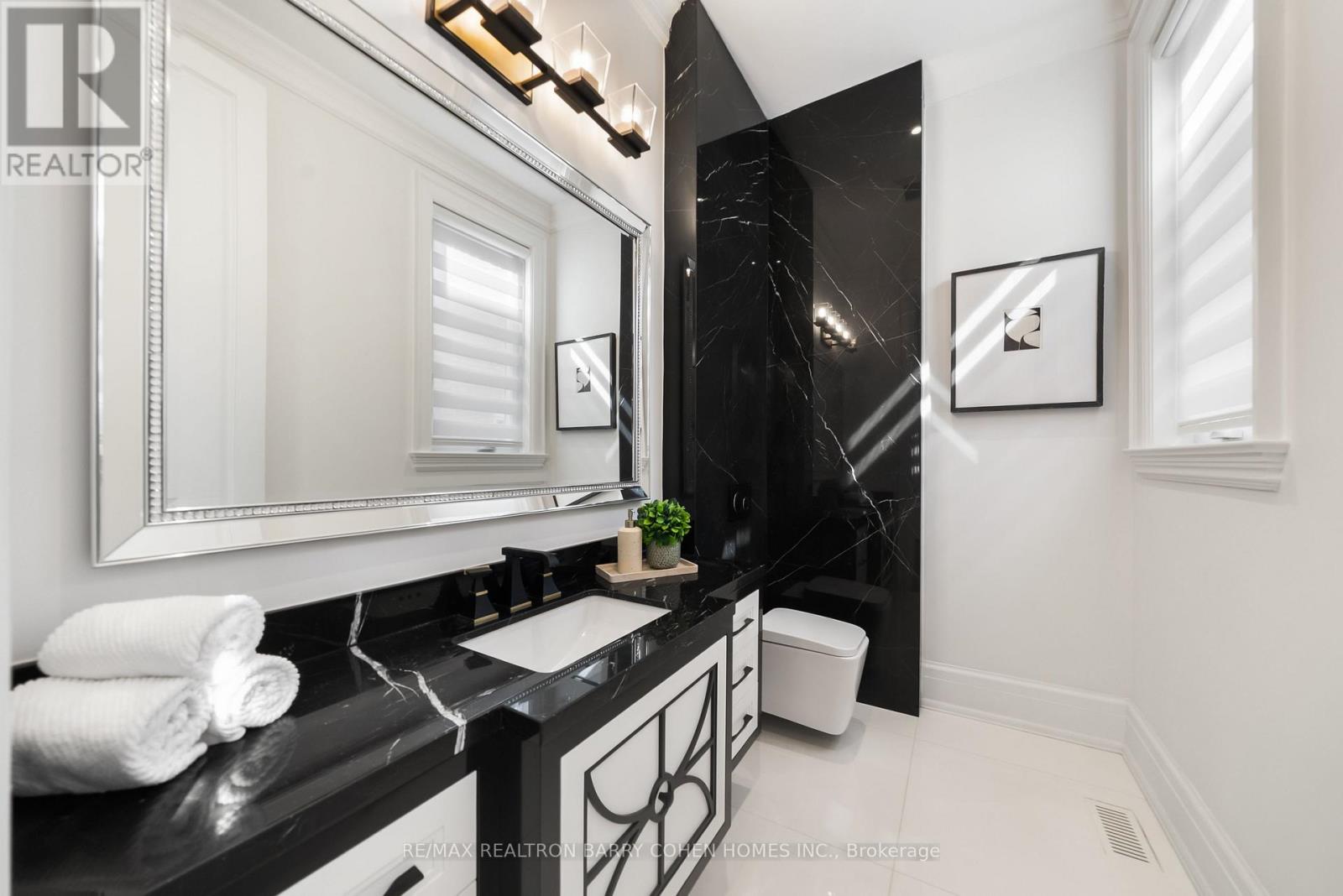 148 Munro Boulevard, Toronto, Ontario  M2P 1C8 - Photo 20 - C13714370