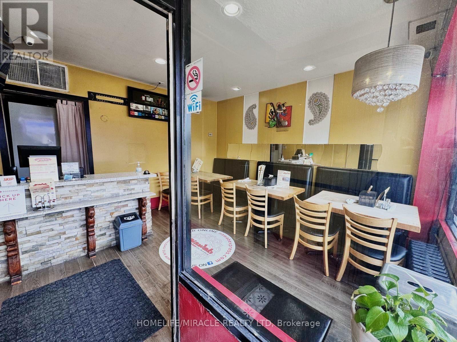 1753 Avenue Road, Toronto, Ontario  M5M 3Y8 - Photo 4 - C13714376