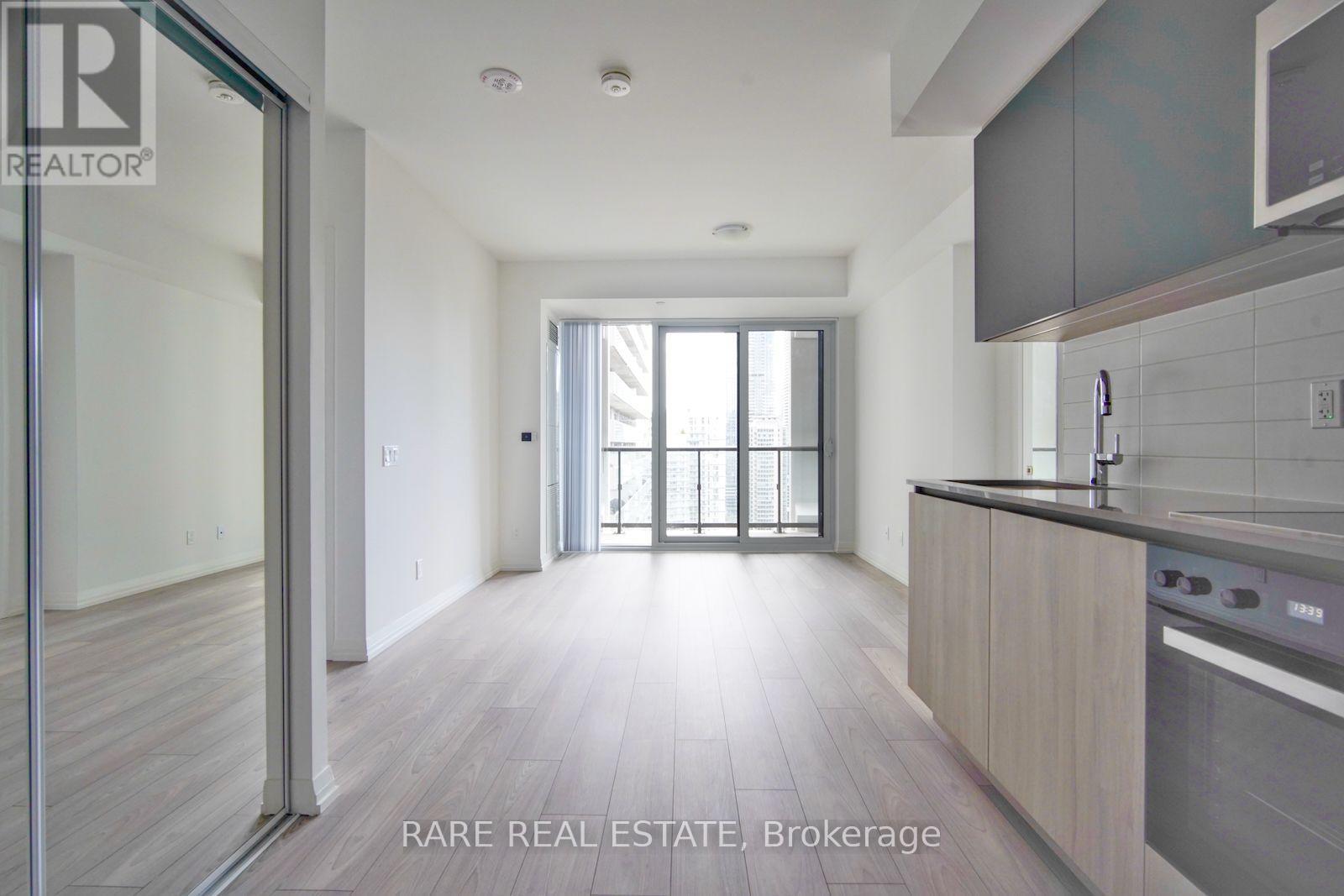 2217 - 400 King Street W, Toronto, Ontario  M5V 0X8 - Photo 1 - C13714384