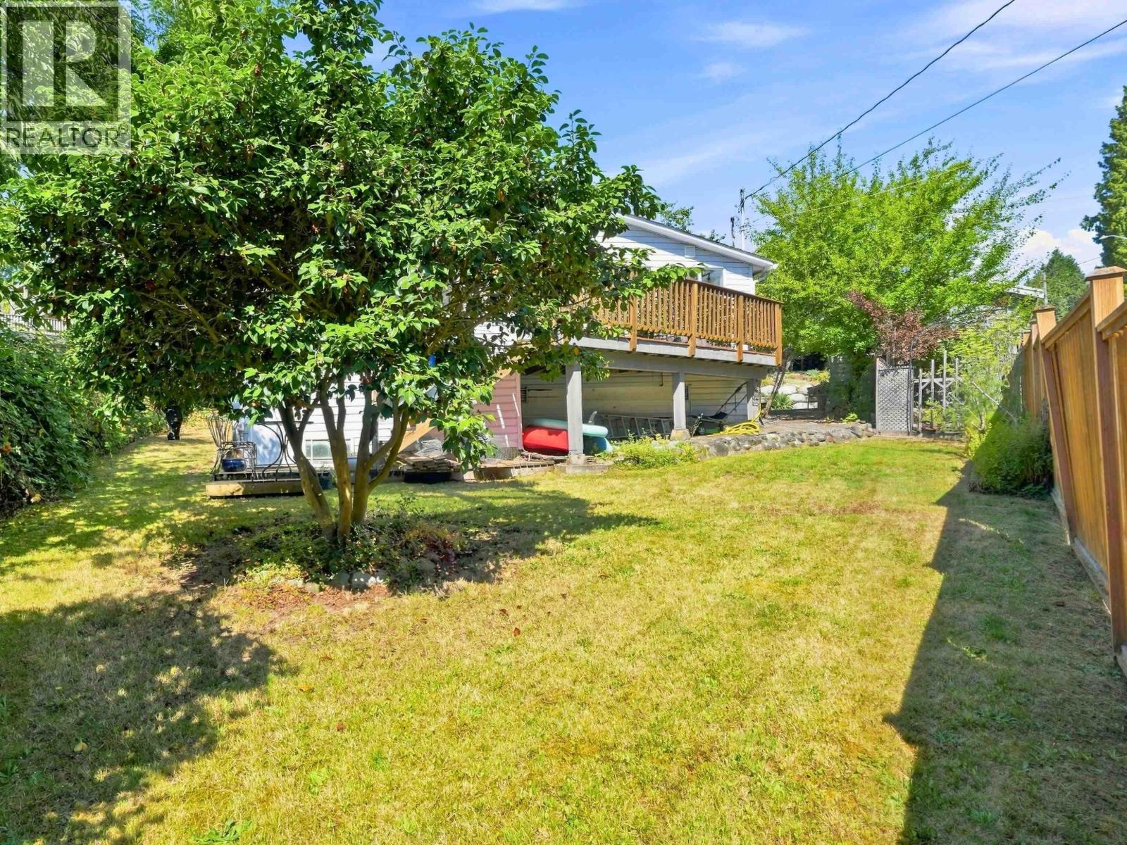 557 North Fletcher Road, Gibsons, British Columbia  V0N 1V9 - Photo 25 - R3158968