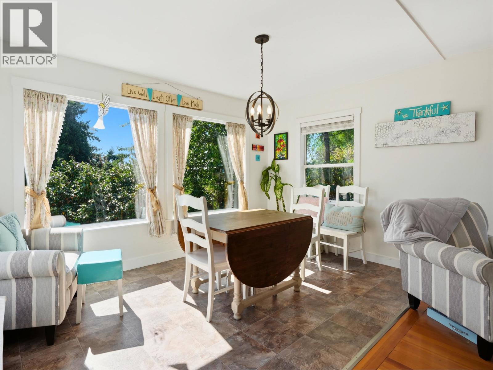 557 North Fletcher Road, Gibsons, British Columbia  V0N 1V9 - Photo 6 - R3158968