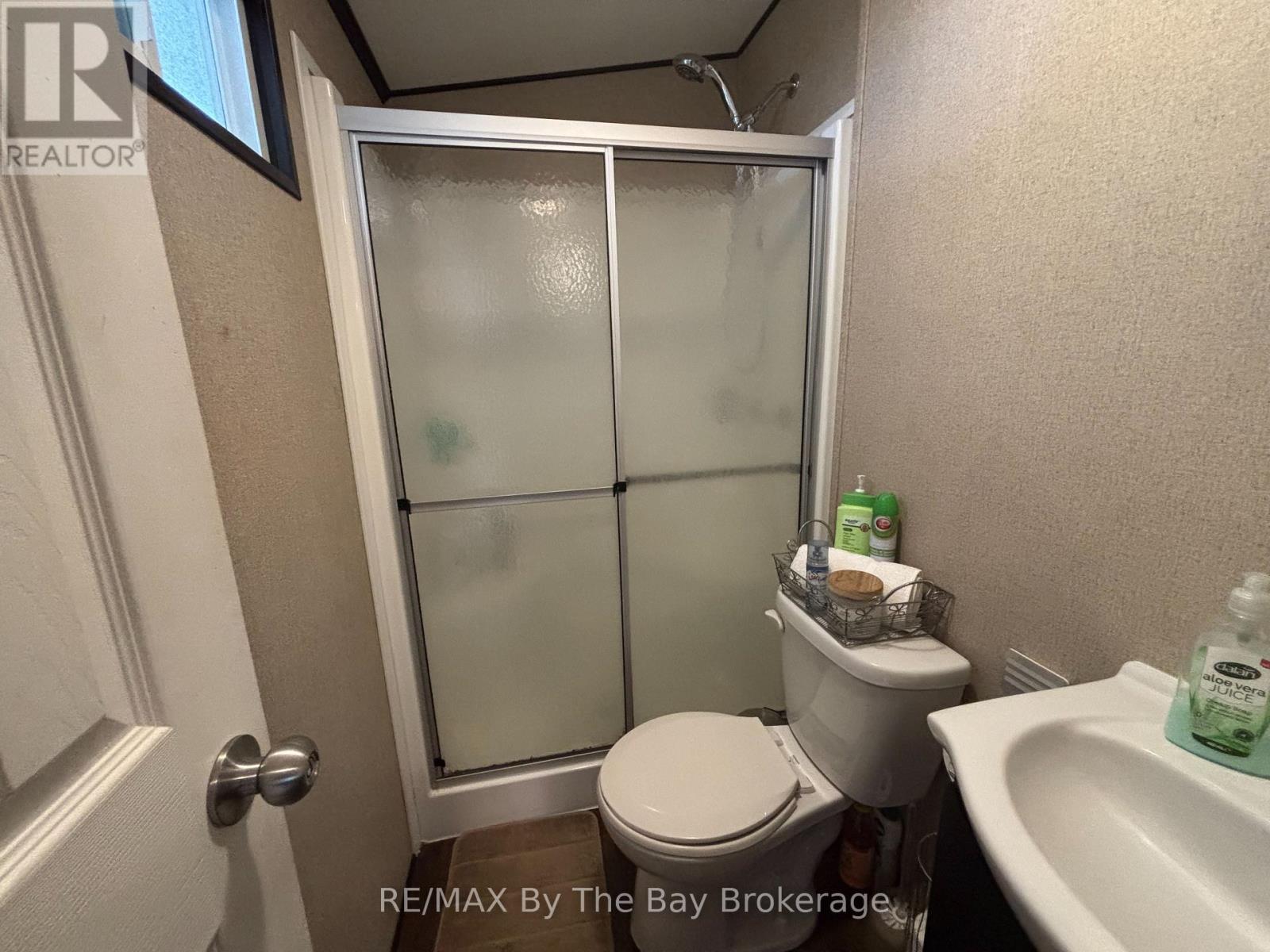 8 Kenora Trail, Wasaga Beach, Ontario  L9Z 1X7 - Photo 20 - S13714298