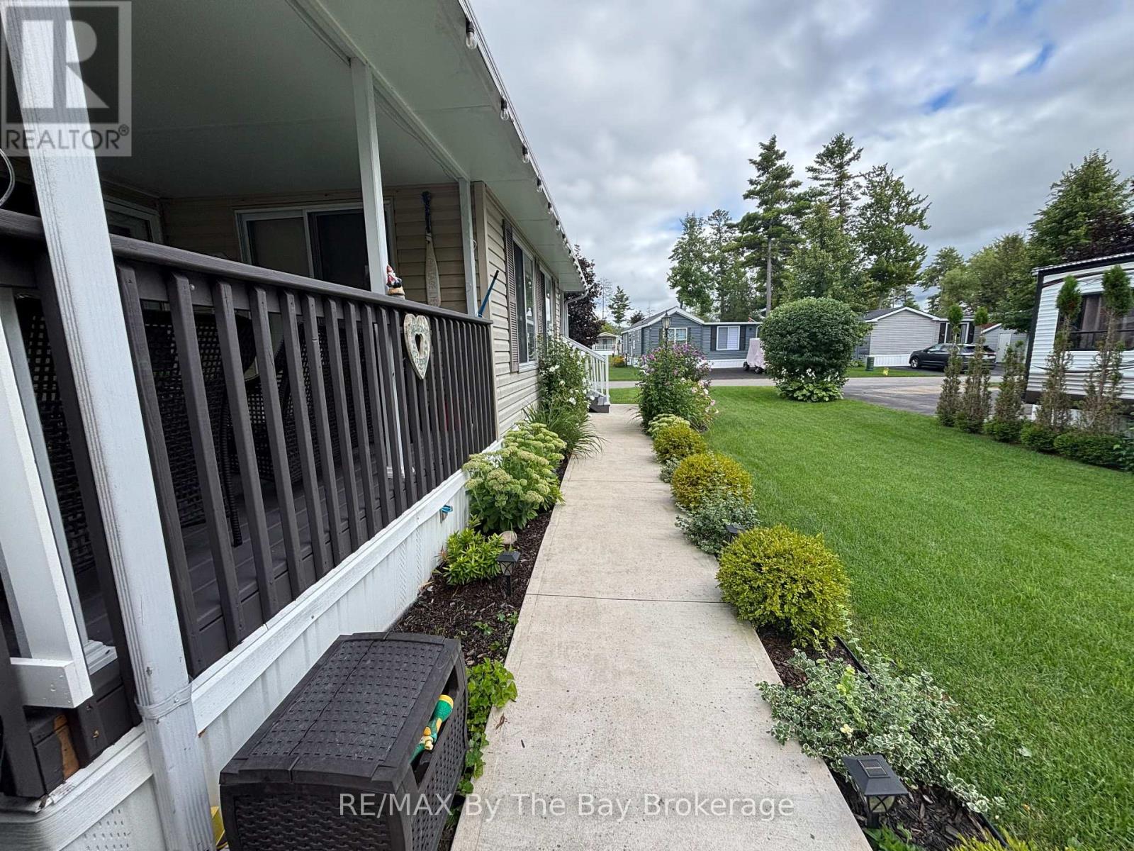 8 Kenora Trail, Wasaga Beach, Ontario  L9Z 1X7 - Photo 22 - S13714298