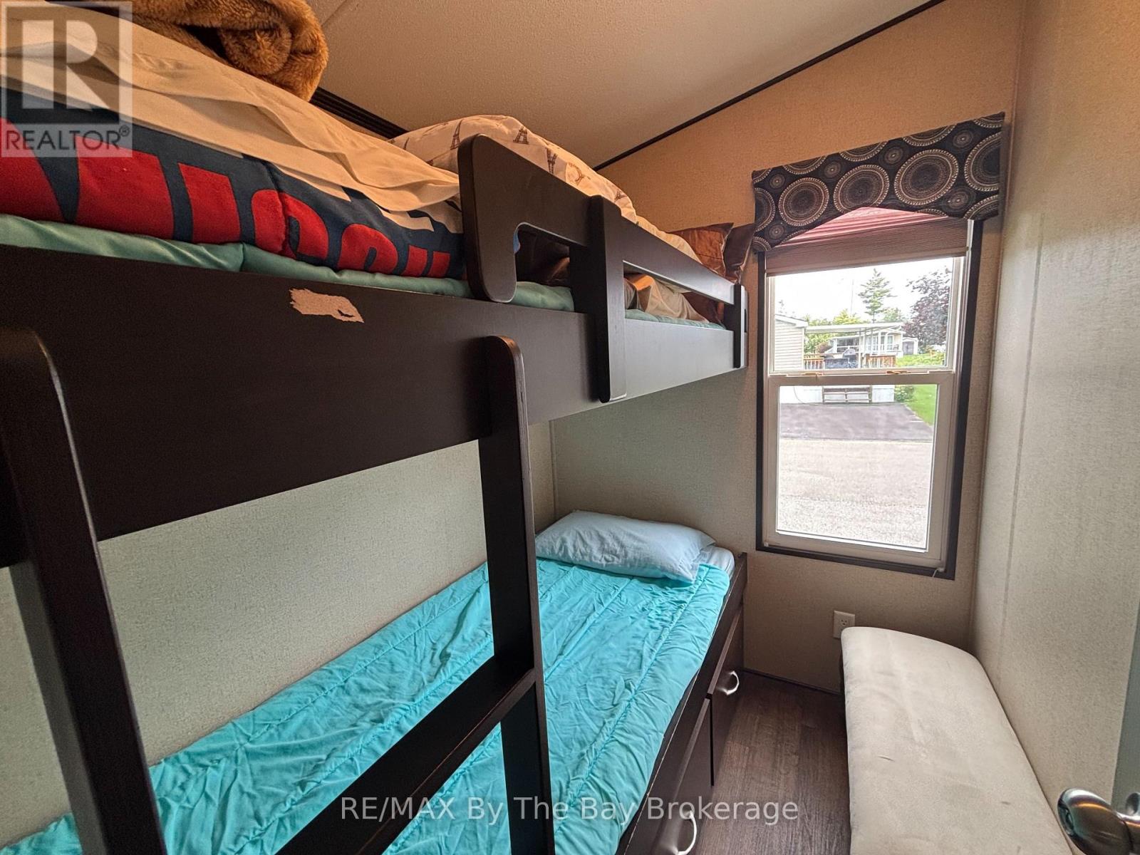 8 Kenora Trail, Wasaga Beach, Ontario  L9Z 1X7 - Photo 8 - S13714298
