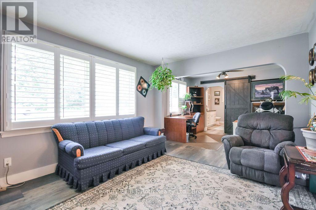 976 Yonge Street, Midland, Ontario  L4R 2E7 - Photo 4 - S13714356