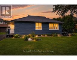 976 YONGE STREET, Midland, Ontario
