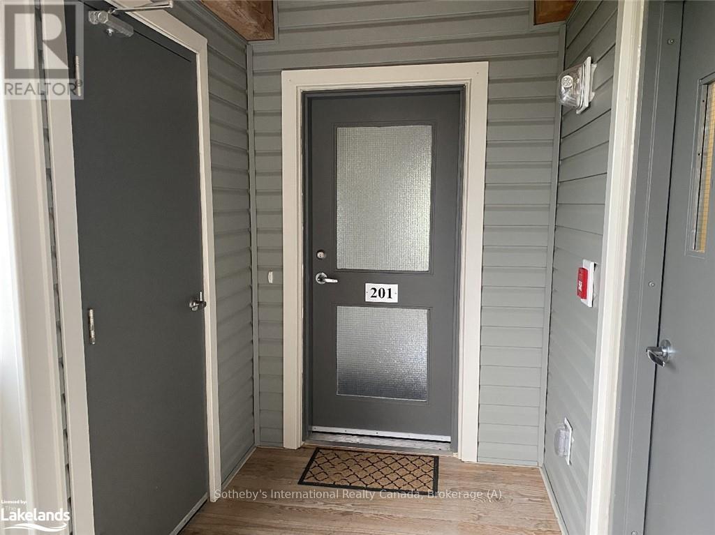 201 - 7 Anchorage Crescent, Collingwood, Ontario  L9Y 0Y6 - Photo 2 - S13714368