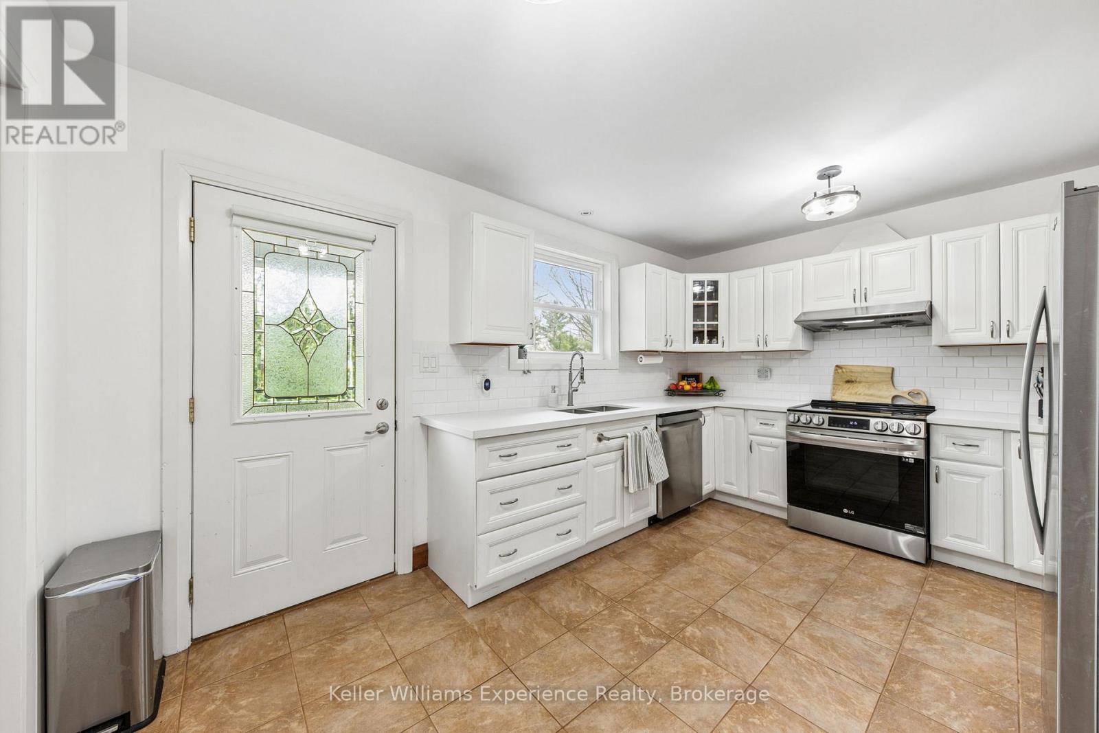 66 Albion Lane, Tiny, Ontario  L9M 1R3 - Photo 7 - S13714400
