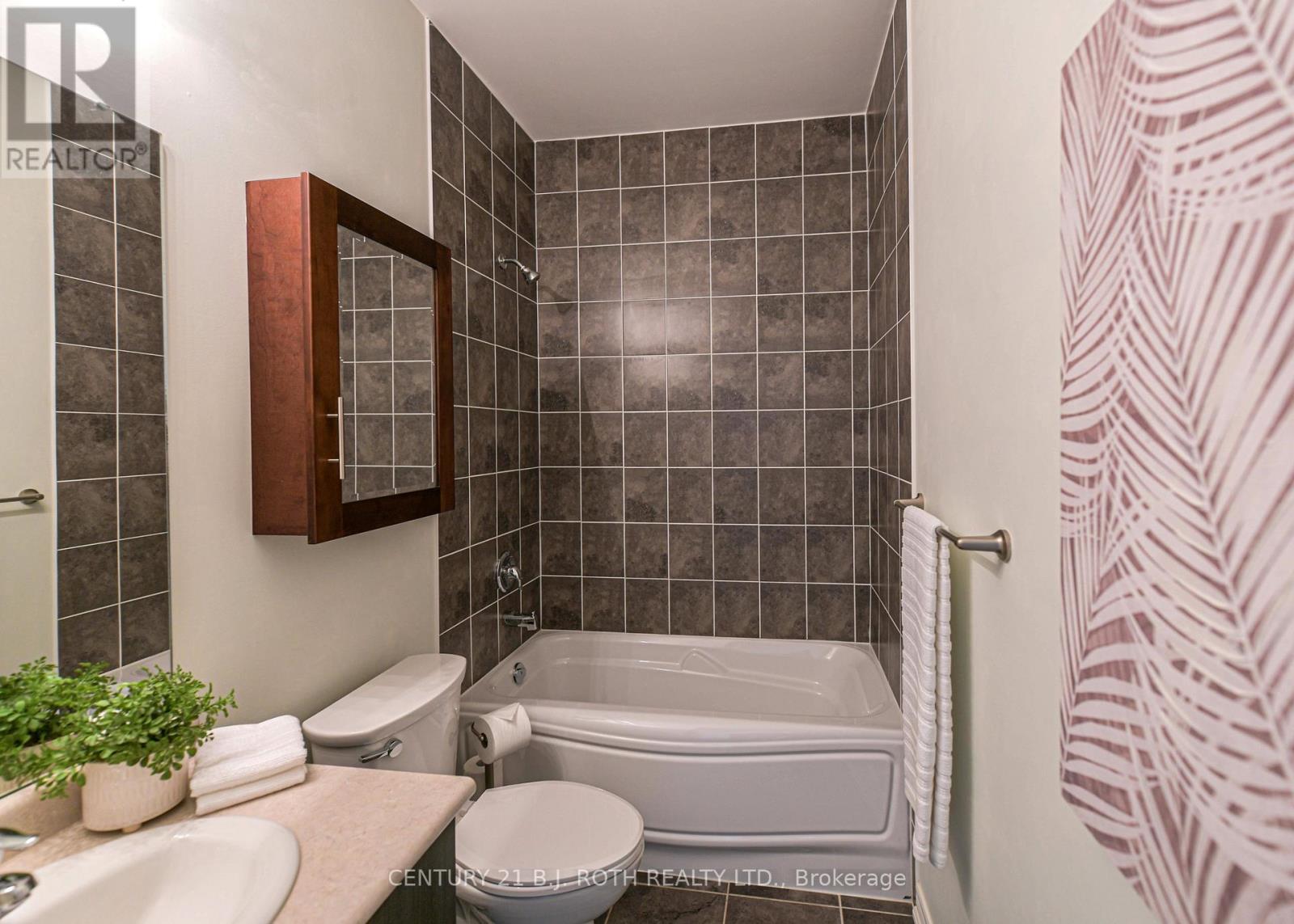 10 Canterbury Circle, Orillia, Ontario  L3V 0C9 - Photo 24 - S13714390