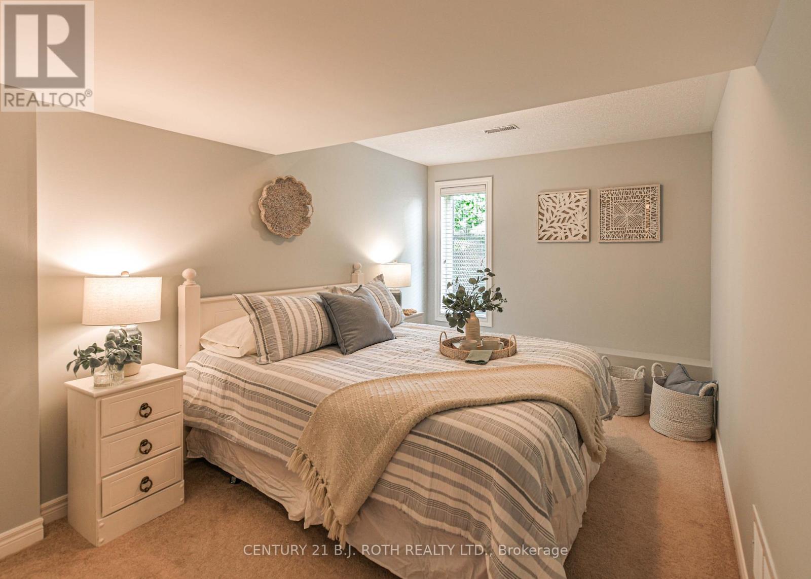 10 Canterbury Circle, Orillia, Ontario  L3V 0C9 - Photo 30 - S13714390