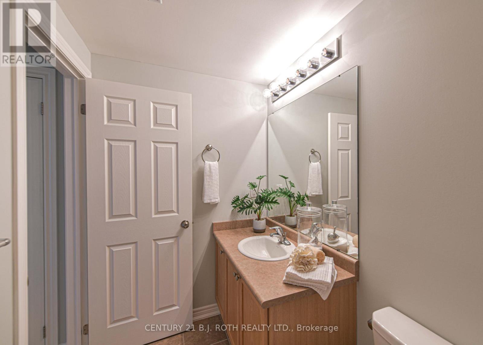 10 Canterbury Circle, Orillia, Ontario  L3V 0C9 - Photo 32 - S13714390