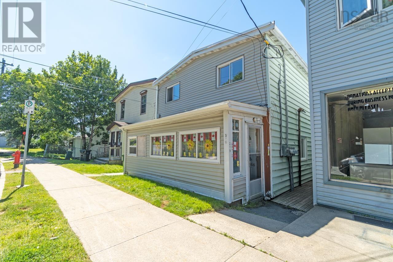 219 Windmill Road, Dartmouth, Nova Scotia  B3A 1G1 - Photo 1 - 202615673