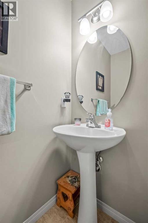 116 Drake Landing Loop, Okotoks, Alberta T1S 0H4 - Photo 35 - A2326079