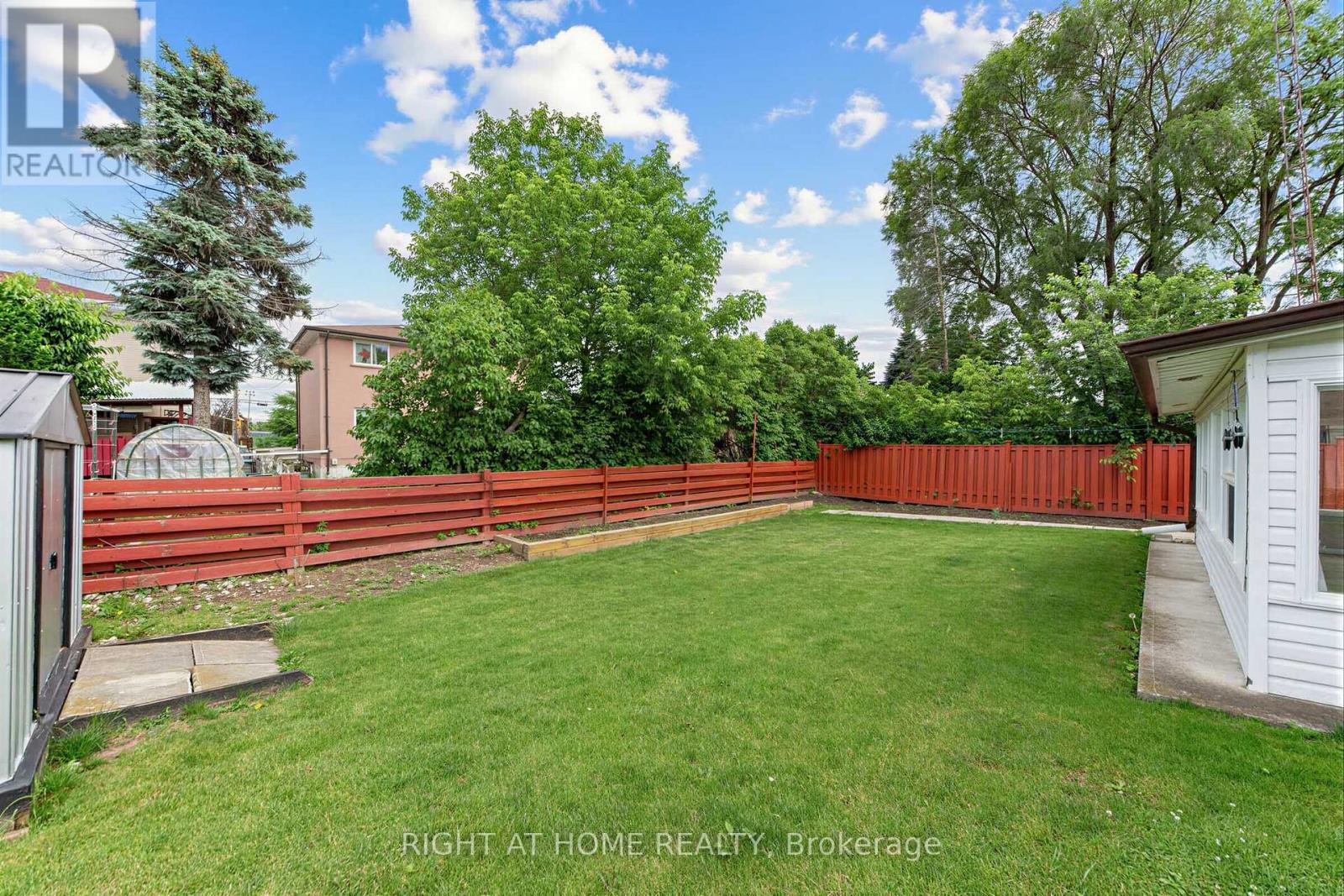12 Candlewood Crescent, Toronto, Ontario  M3J 1G8 - Photo 34 - W13714354
