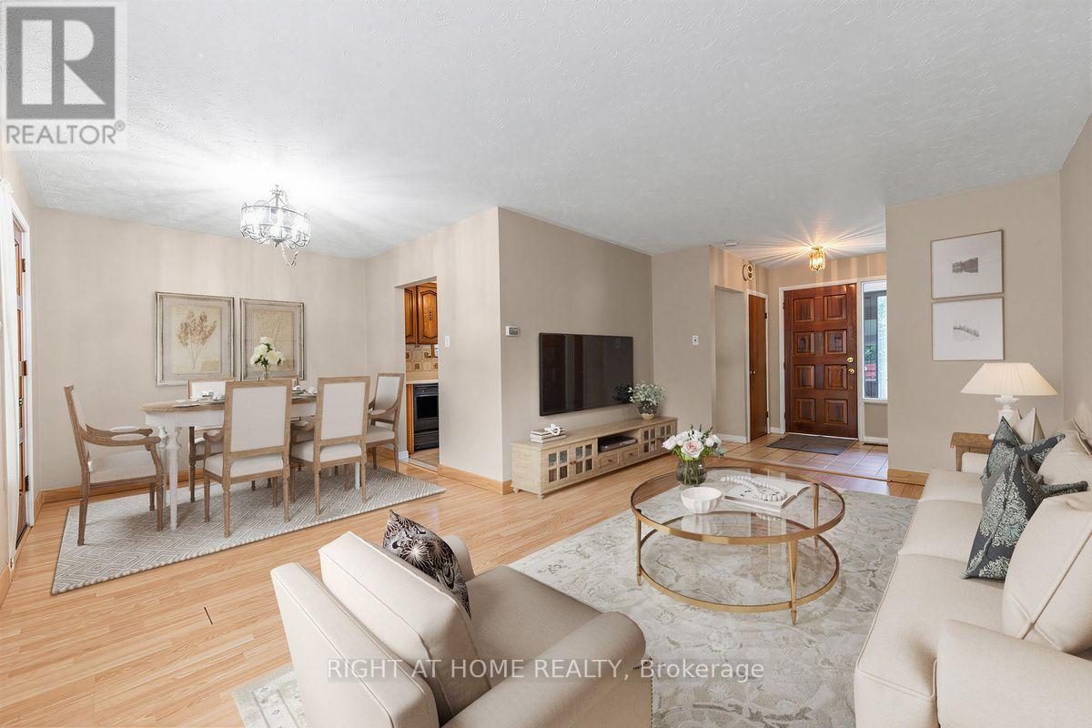12 Candlewood Crescent, Toronto, Ontario  M3J 1G8 - Photo 8 - W13714354
