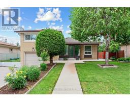 12 CANDLEWOOD CRESCENT, Toronto, Ontario