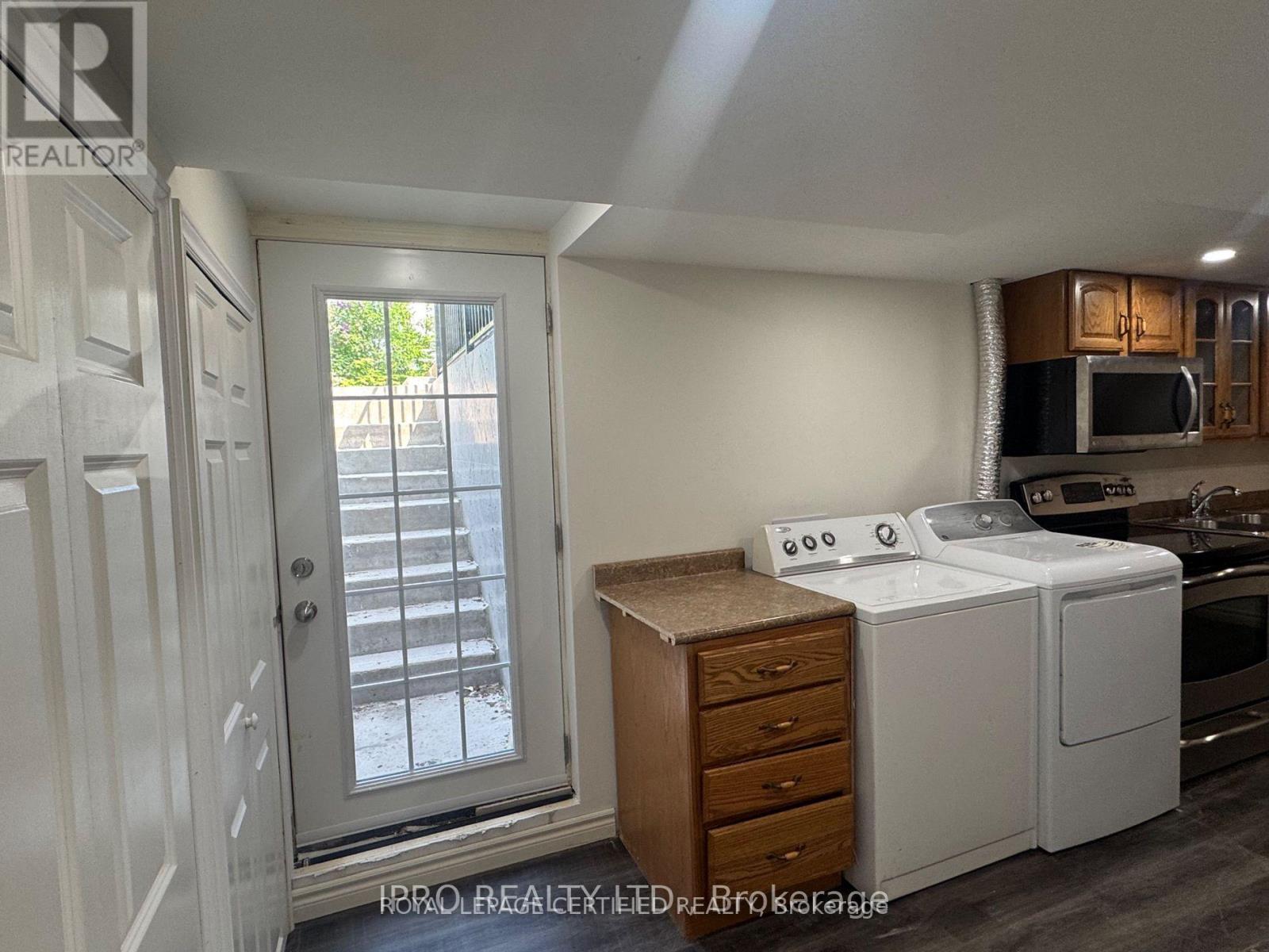 Lower - 1333 Sheldon Avenue, Oakville, Ontario  L6L 2P9 - Photo 9 - W13714378