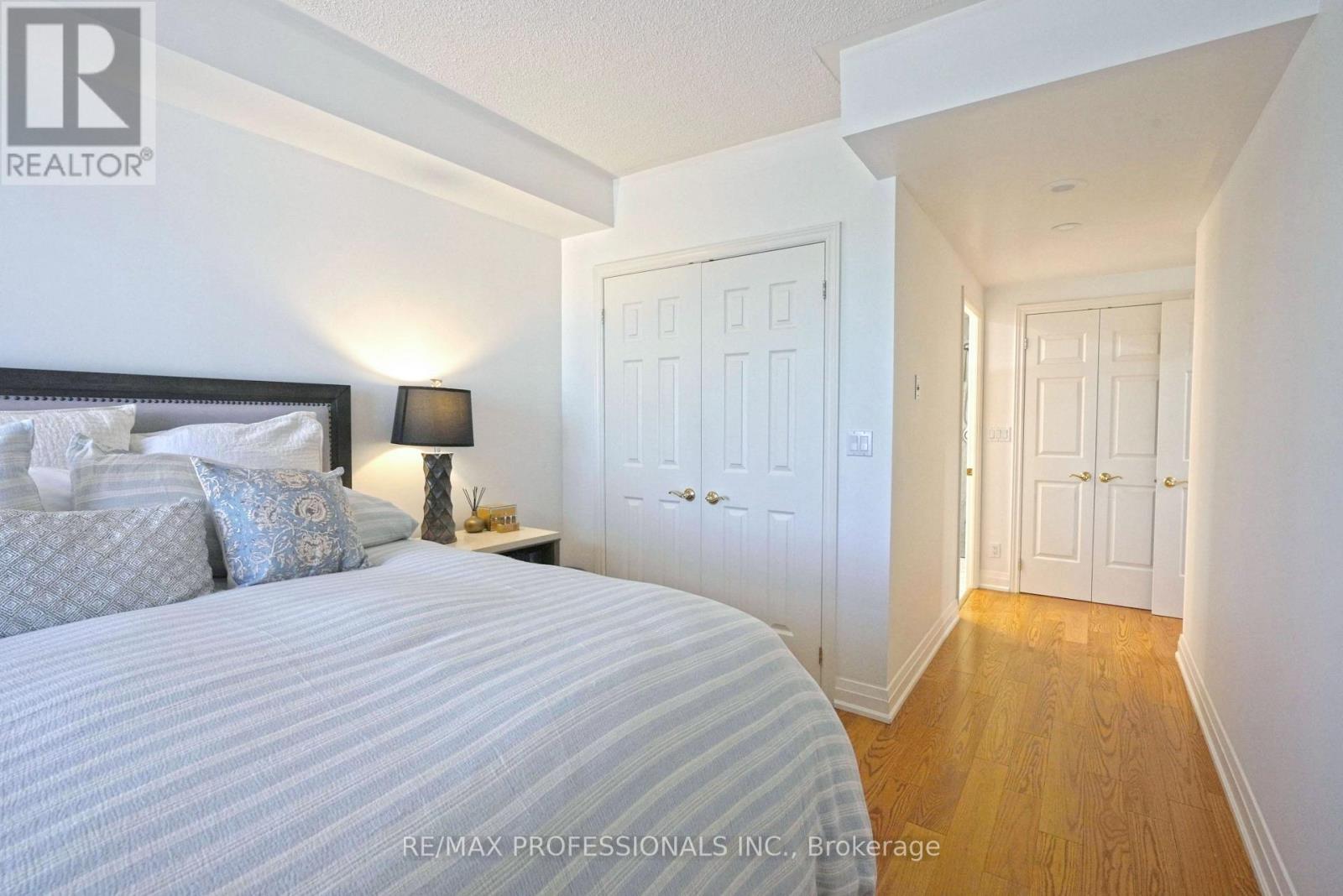 514 - 3085 Bloor Street W, Toronto, Ontario  M8X 1Z4 - Photo 11 - W13714388