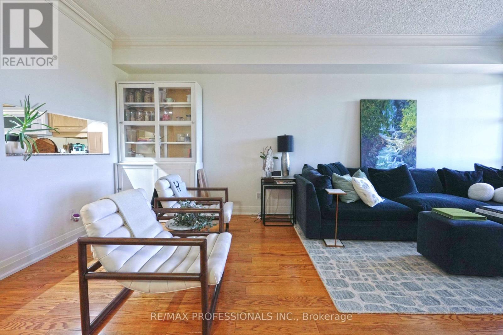 514 - 3085 Bloor Street W, Toronto, Ontario  M8X 1Z4 - Photo 4 - W13714388