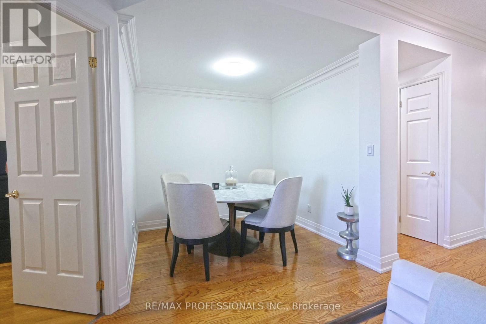 514 - 3085 Bloor Street W, Toronto, Ontario  M8X 1Z4 - Photo 8 - W13714388