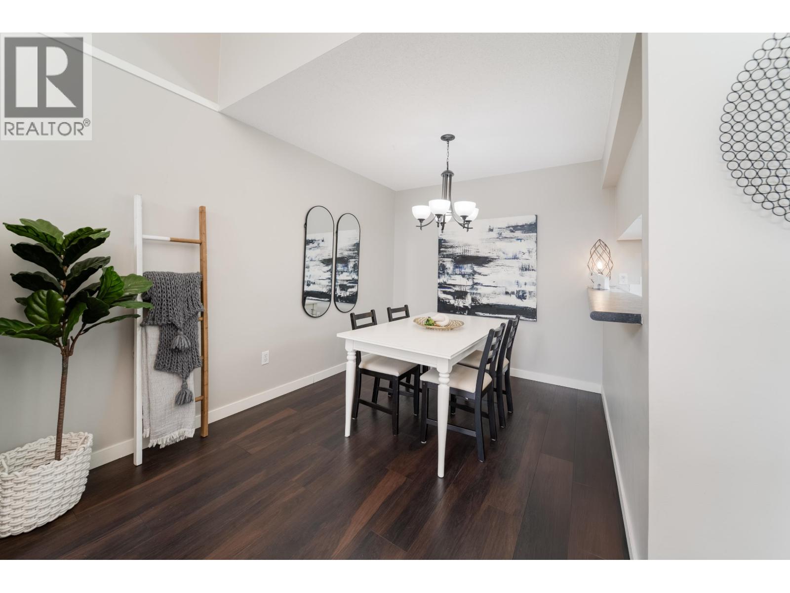 307 932 Robinson Street, Coquitlam, British Columbia  V3J 7R8 - Photo 11 - R3145981