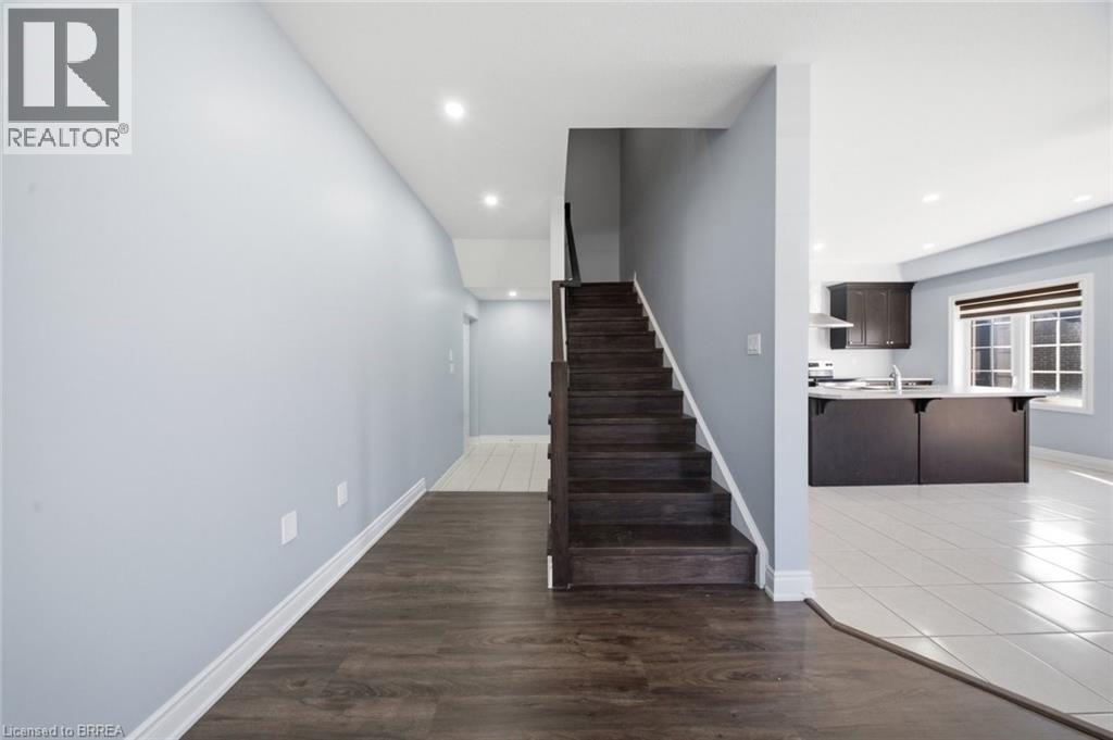 18 Macklin Street, Brantford, Ontario  N3V 0B2 - Photo 13 - 40857986