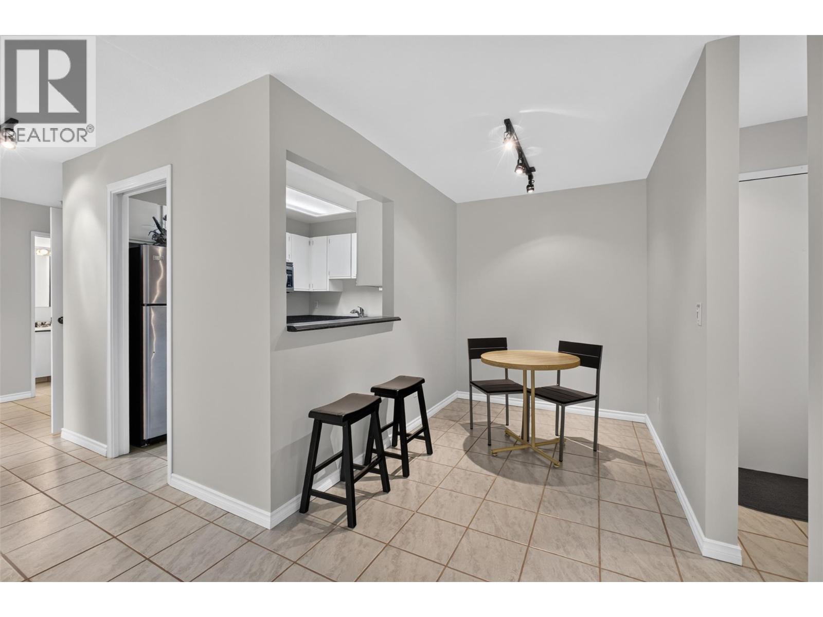 3160 De Montreuil Court Unit# 400, Kelowna, British Columbia  V1W 3W3 - Photo 8 - 10395801