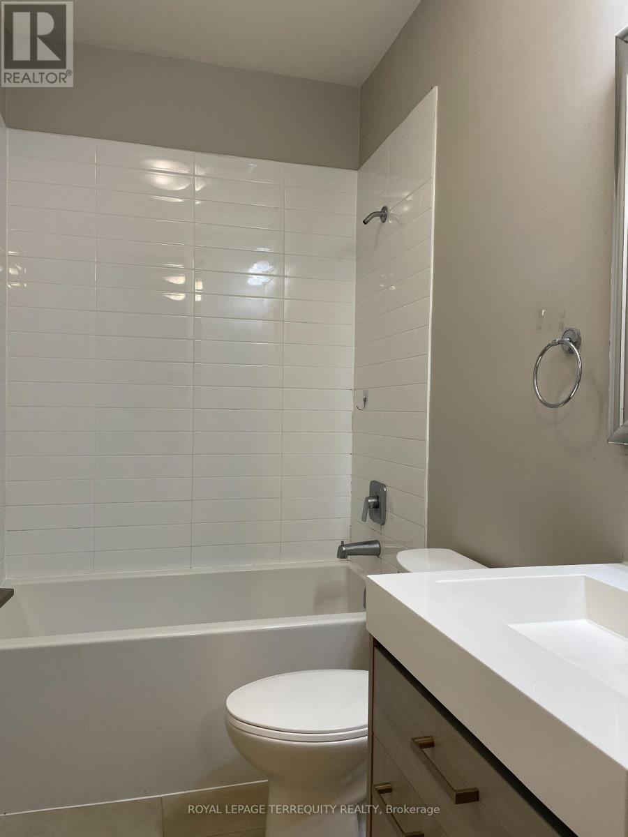 308 - 150 Main Street W, Hamilton, Ontario  L8P 1H8 - Photo 6 - X13714288