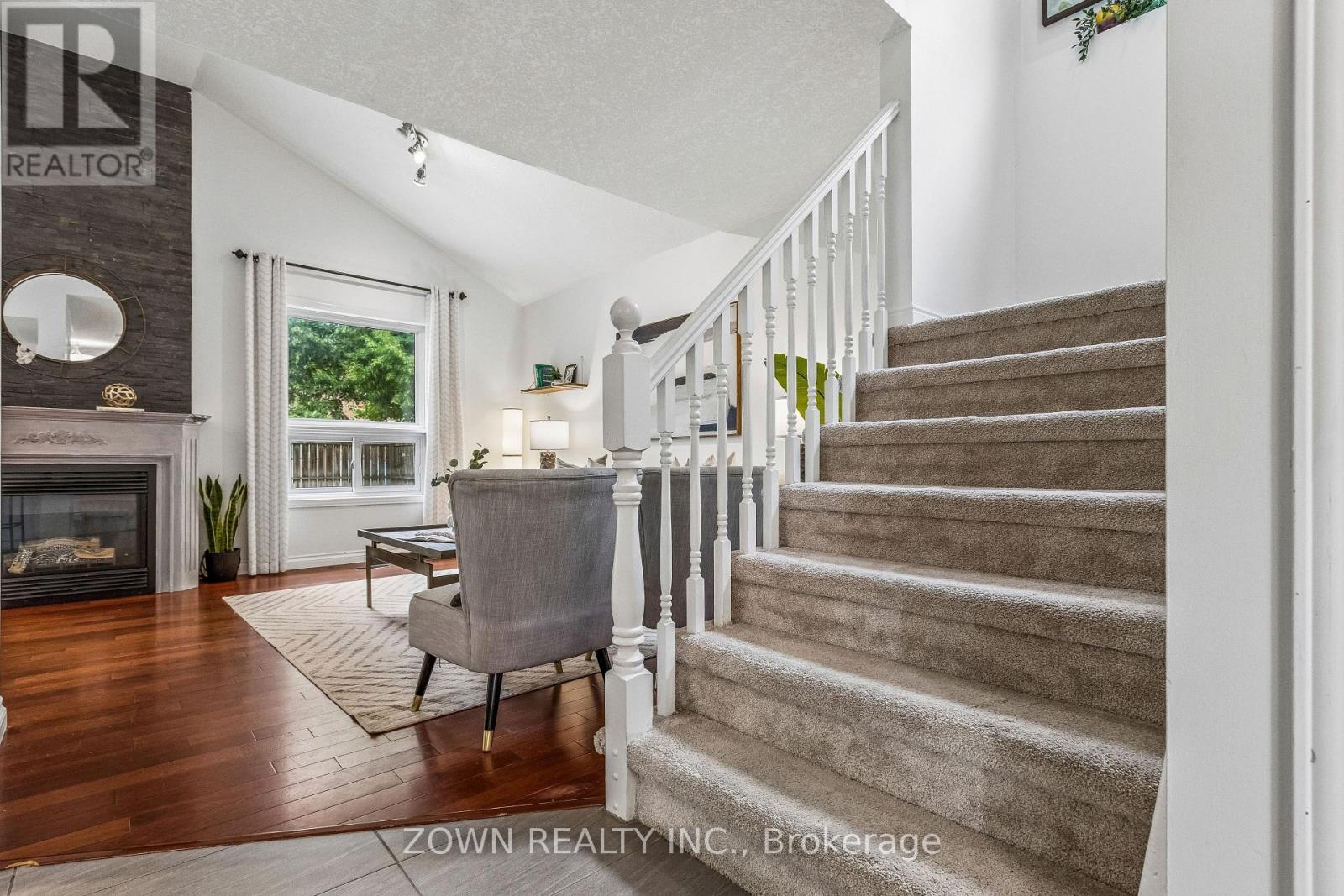 60 Marl Meadow Drive, Kitchener, Ontario  N2R 1L4 - Photo 4 - X13714304