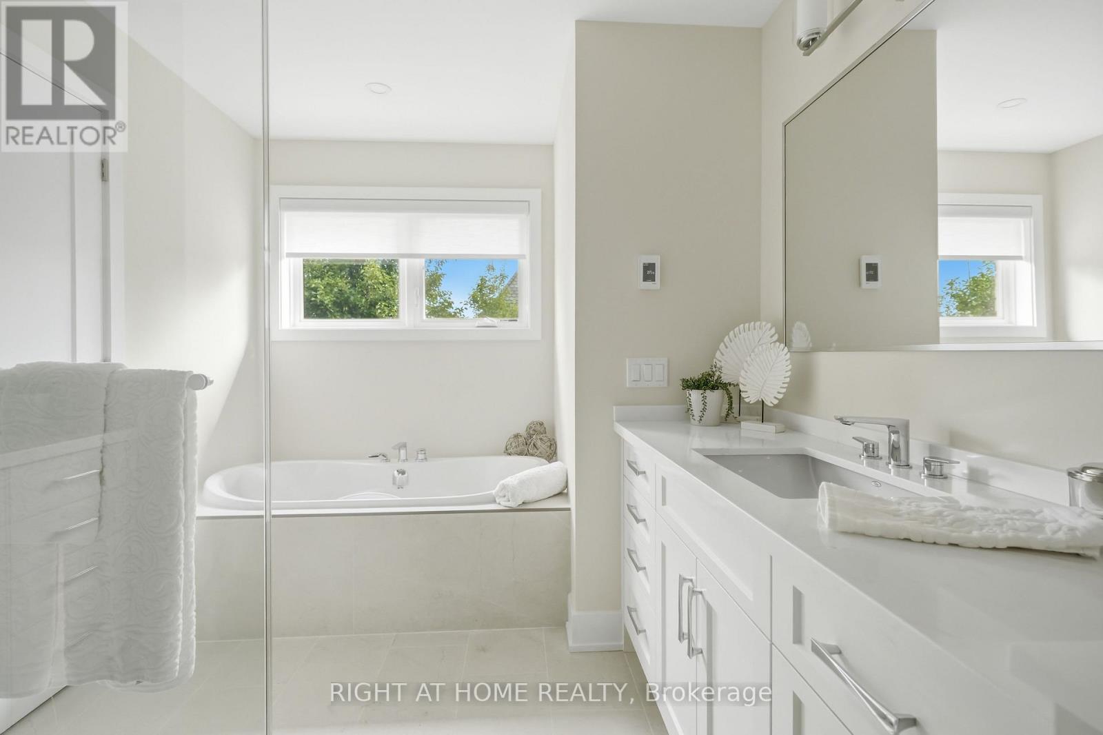 4 Meritage Lane, Niagara-On-The-Lake, Ontario  L0S 1J0 - Photo 26 - X13710326
