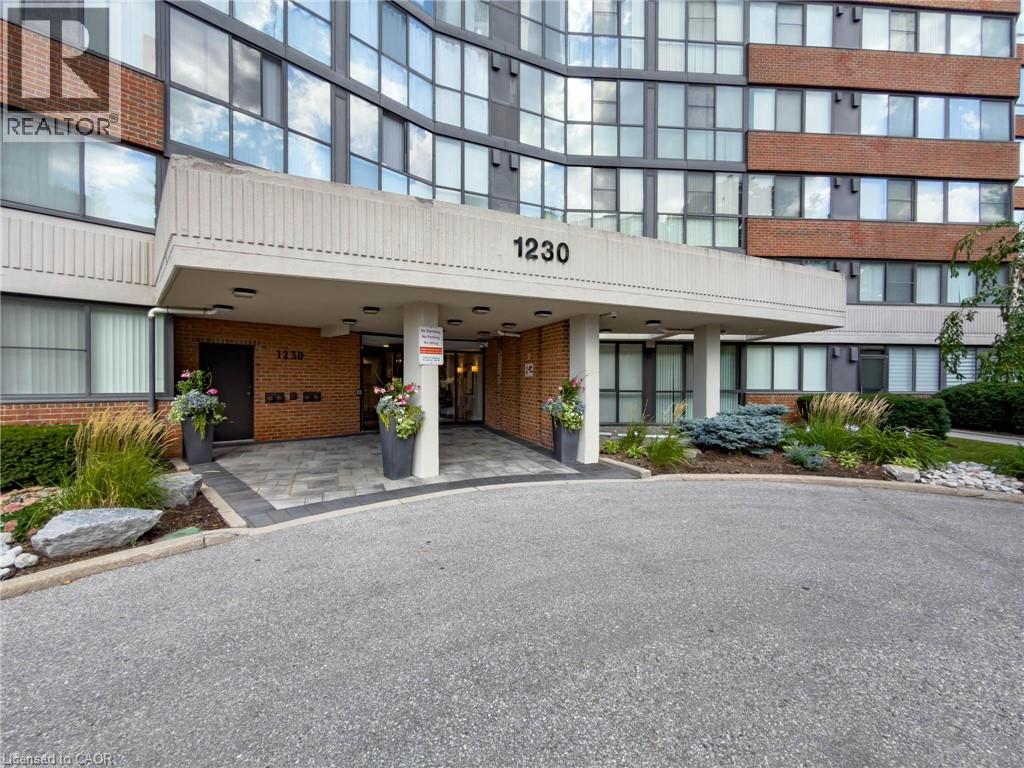 1230 Marlborough Court Unit# 202, Oakville, Ontario  L6H 3K6 - Photo 3 - 40857338