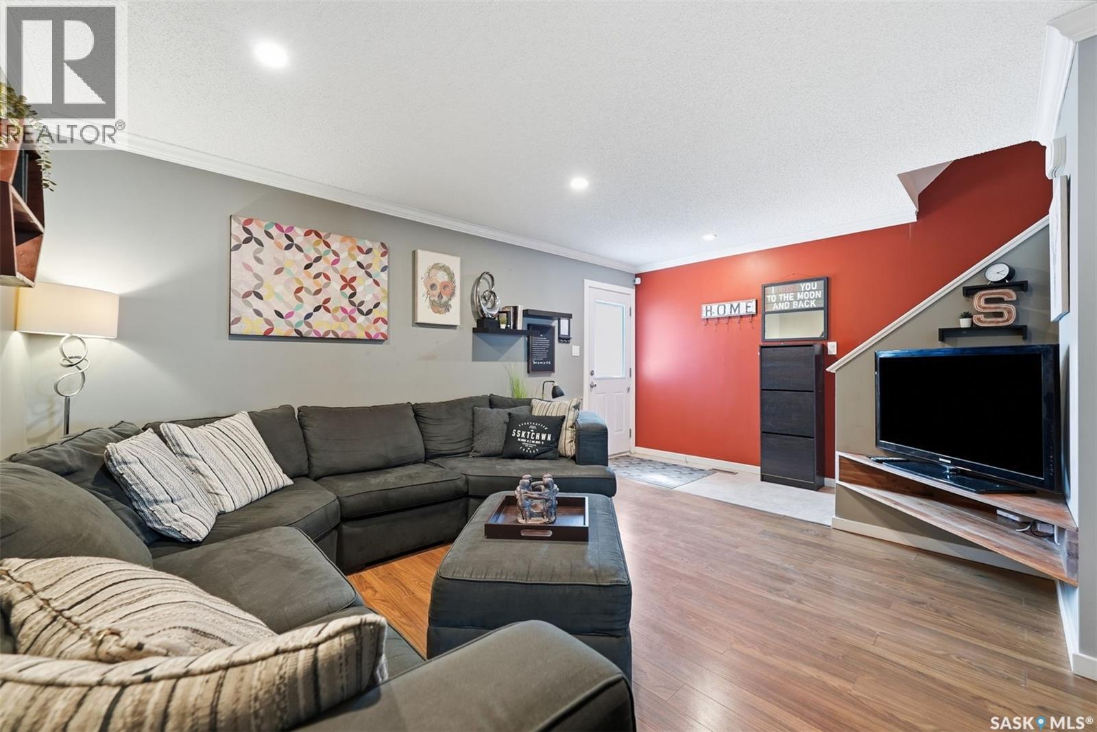 35 202 Mckague Crescent, Saskatoon, Saskatchewan  S7R 0L8 - Photo 3 - SK046698