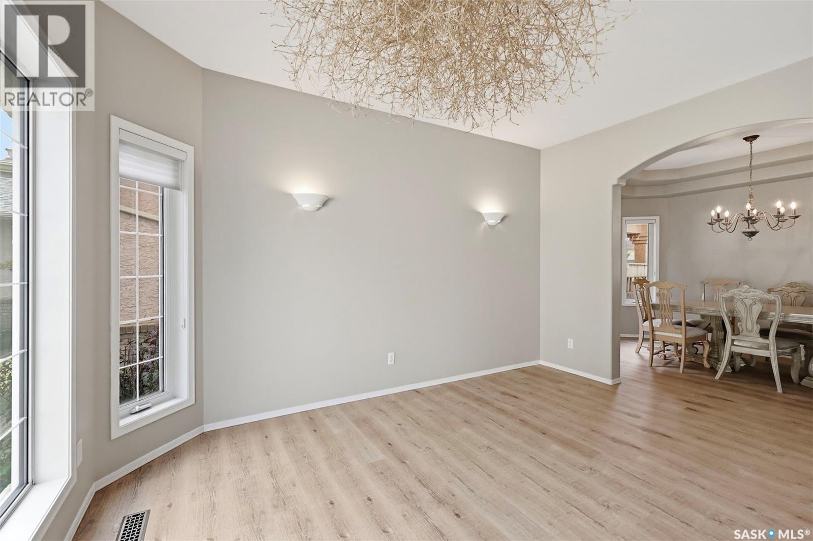 310 Chotem Crescent, Saskatoon, Saskatchewan  S7N 4M3 - Photo 6 - SK046665