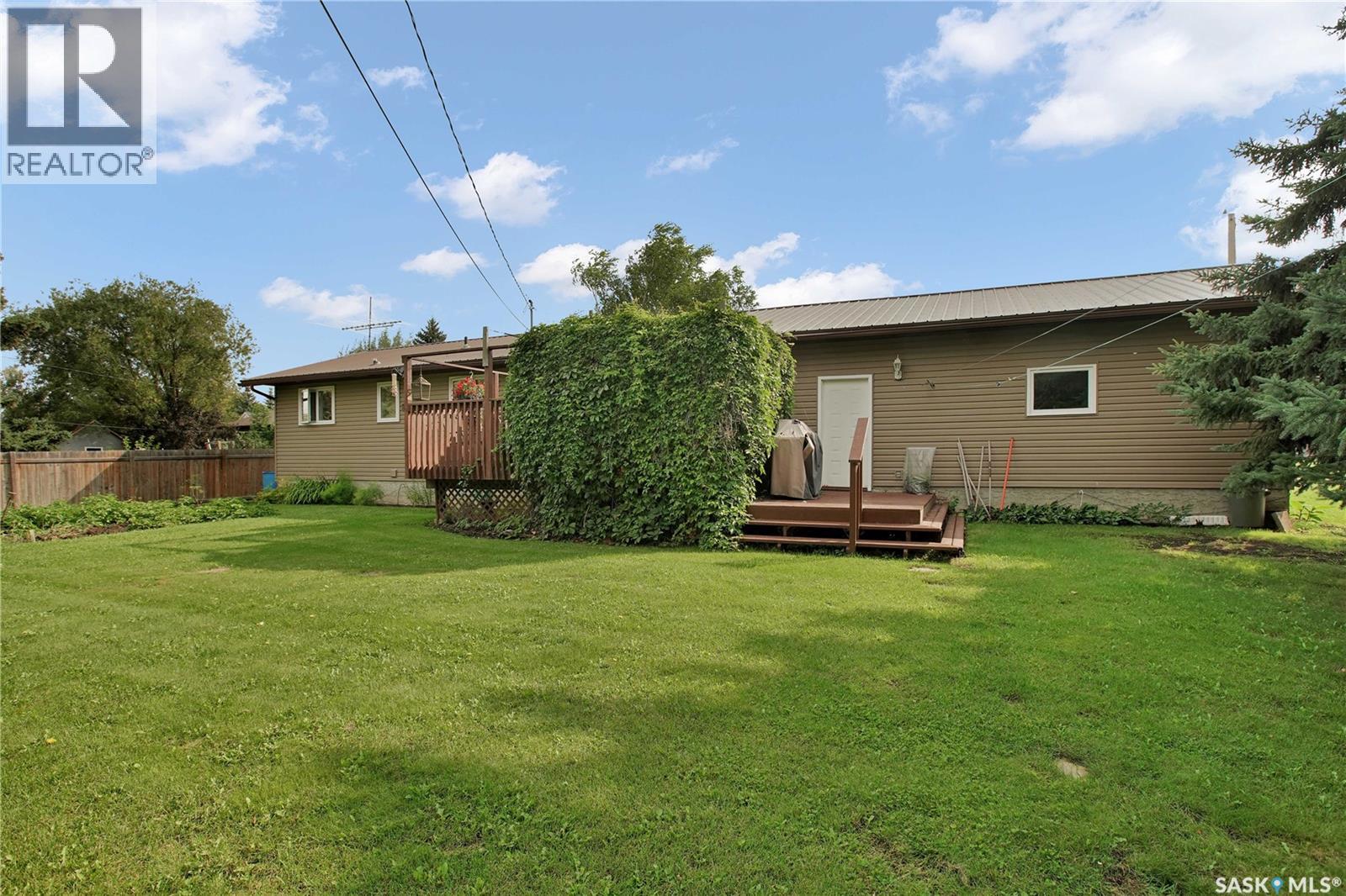 2009 Railway Avenue, Laird, Saskatchewan  S0K 2H0 - Photo 34 - SK046632