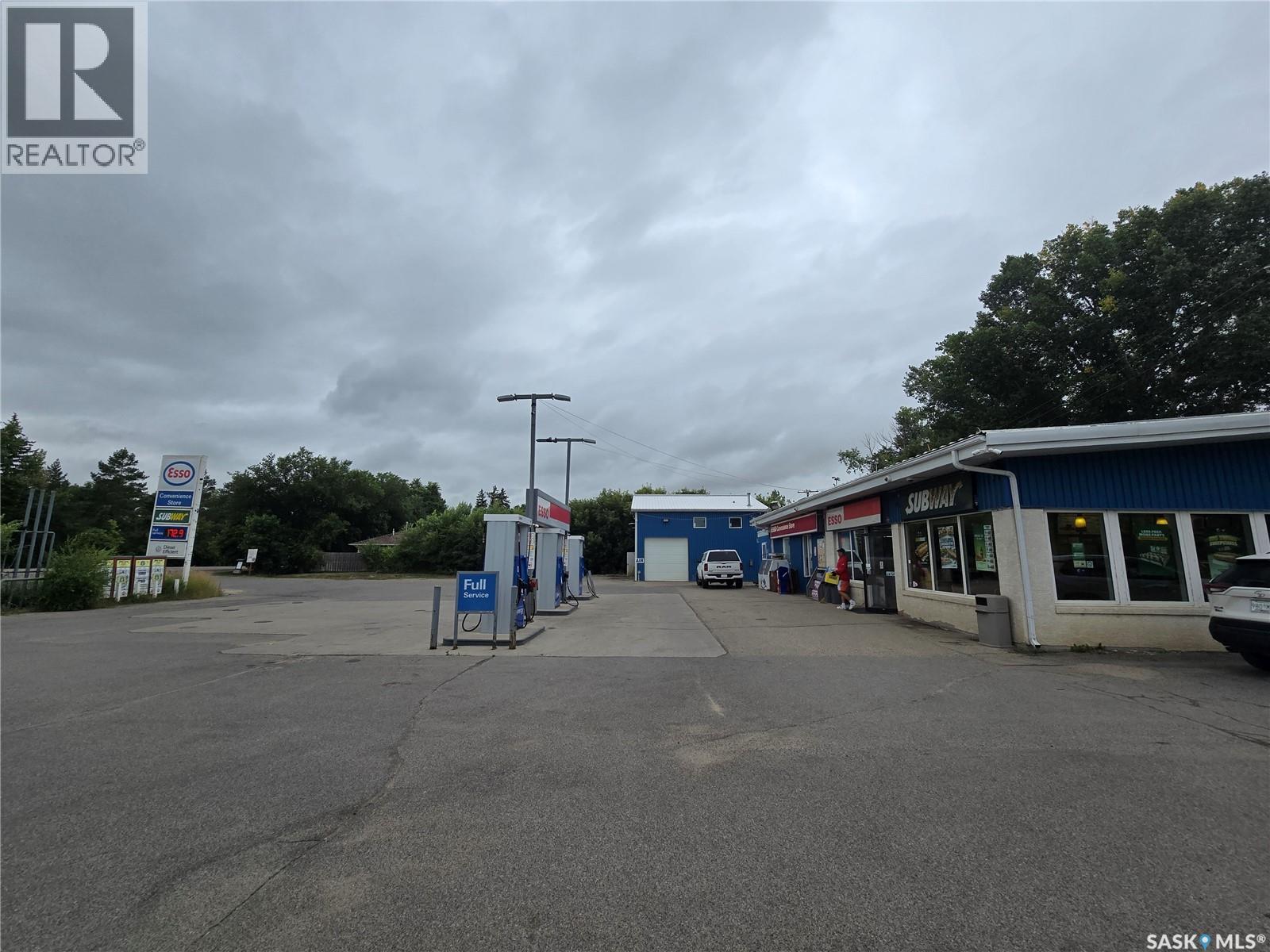40 Highway 20, Lumsden, Saskatchewan  S0C 3C0 - Photo 2 - SK046571