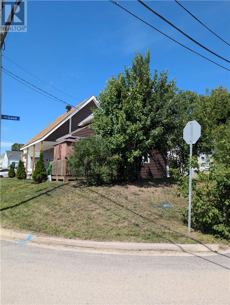 272 Lansdowne, North Bay, Ontario  P1B 6Y1 - Photo 15 - 2130023