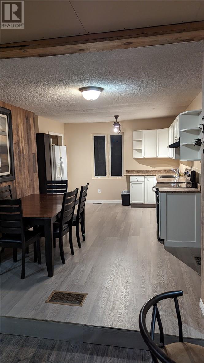 272 Lansdowne, North Bay, Ontario  P1B 6Y1 - Photo 2 - 2130023