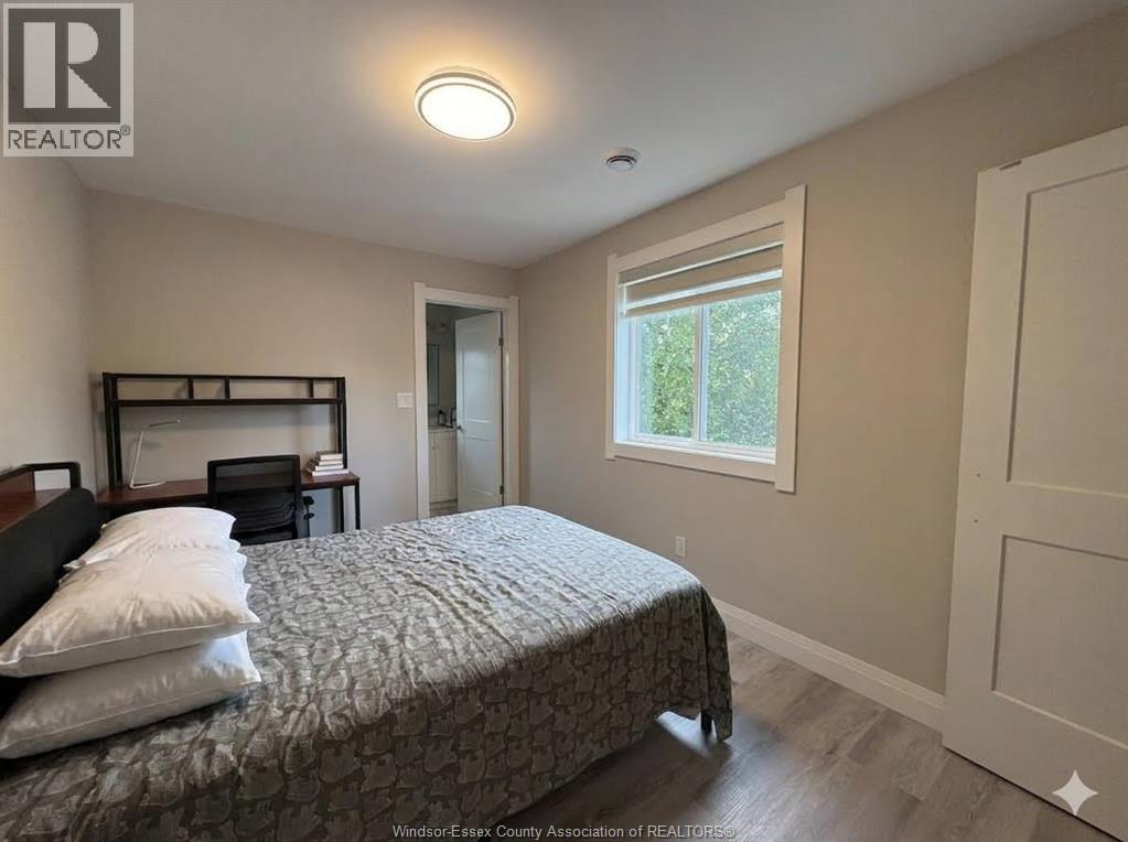 917 Mckay Avenue Unit# Front-Room 1-5, Windsor, Ontario  N9B 2A4 - Photo 11 - 26017748