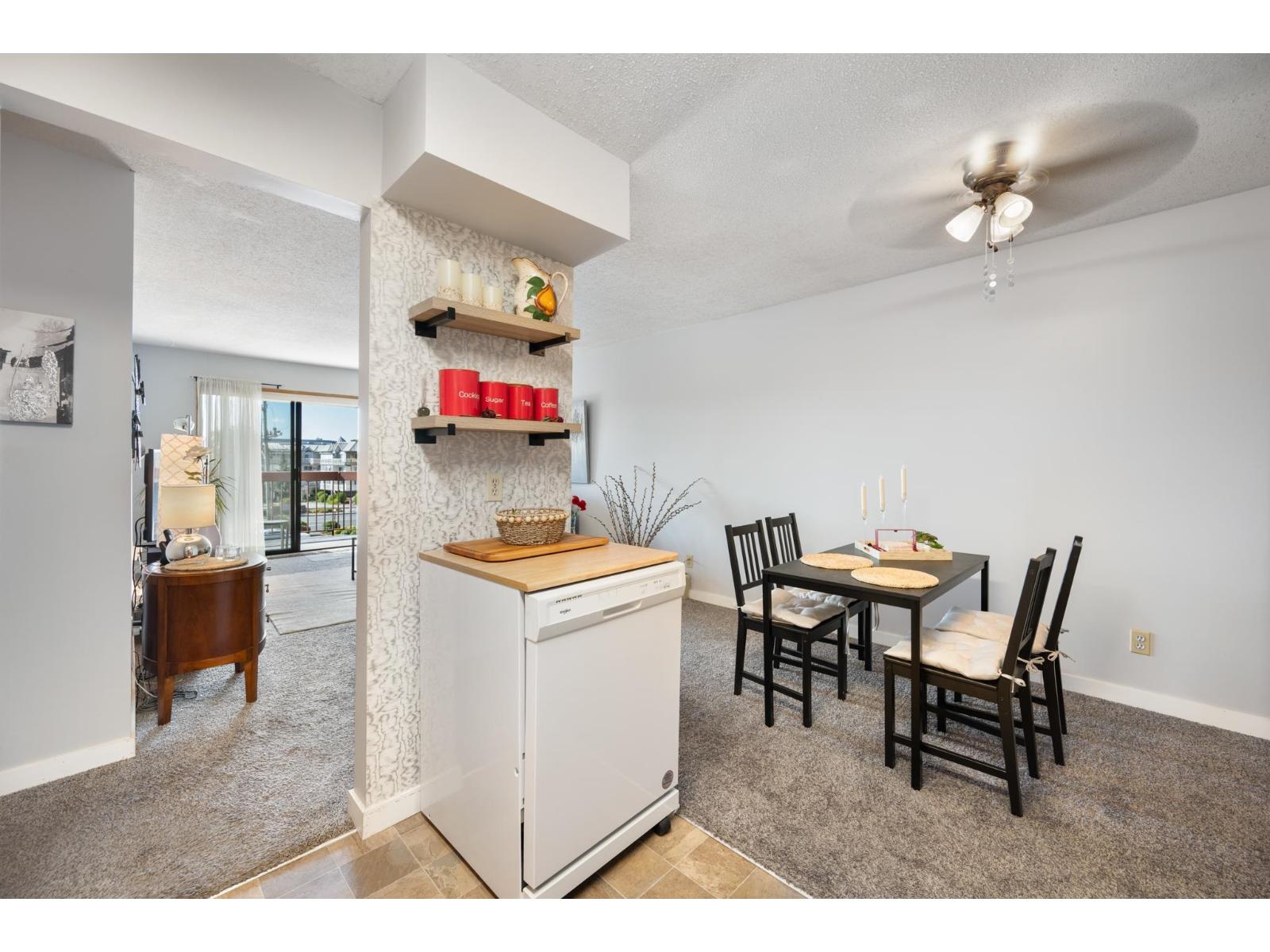 330 31955 Old Yale Road, Abbotsford, British Columbia  V2T 4N1 - Photo 11 - R3158720
