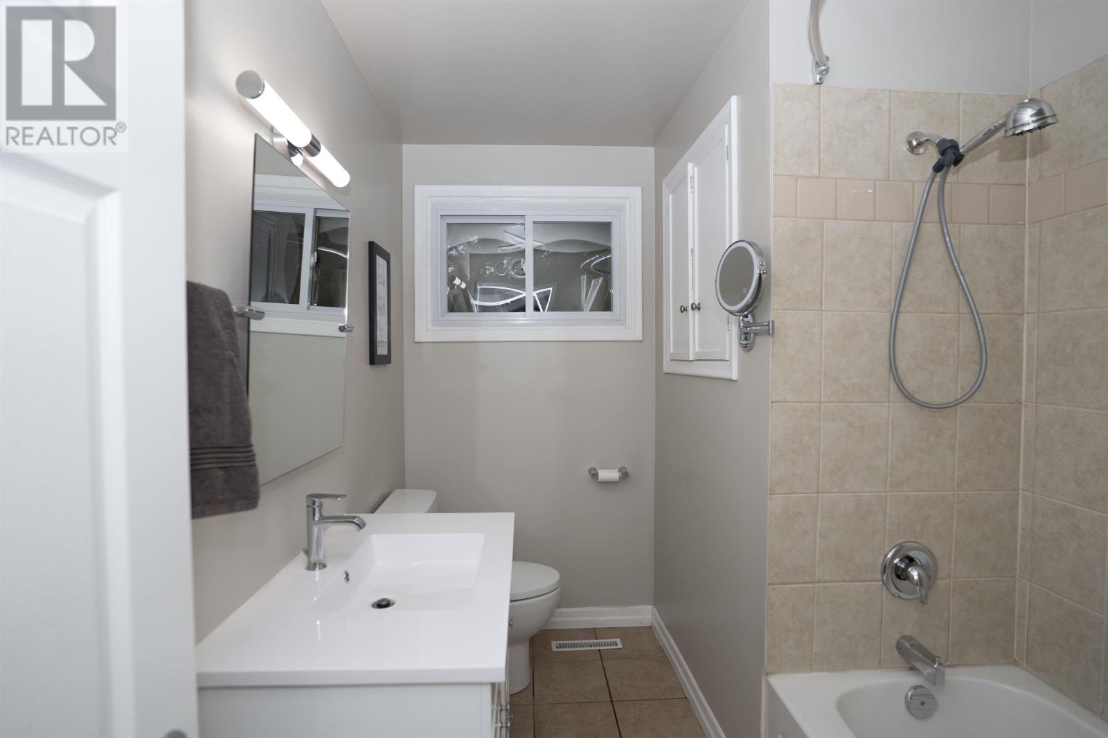 600 Ashdale Pl, Thunder Bay, Ontario  P7E 3M6 - Photo 17 - TB2602528