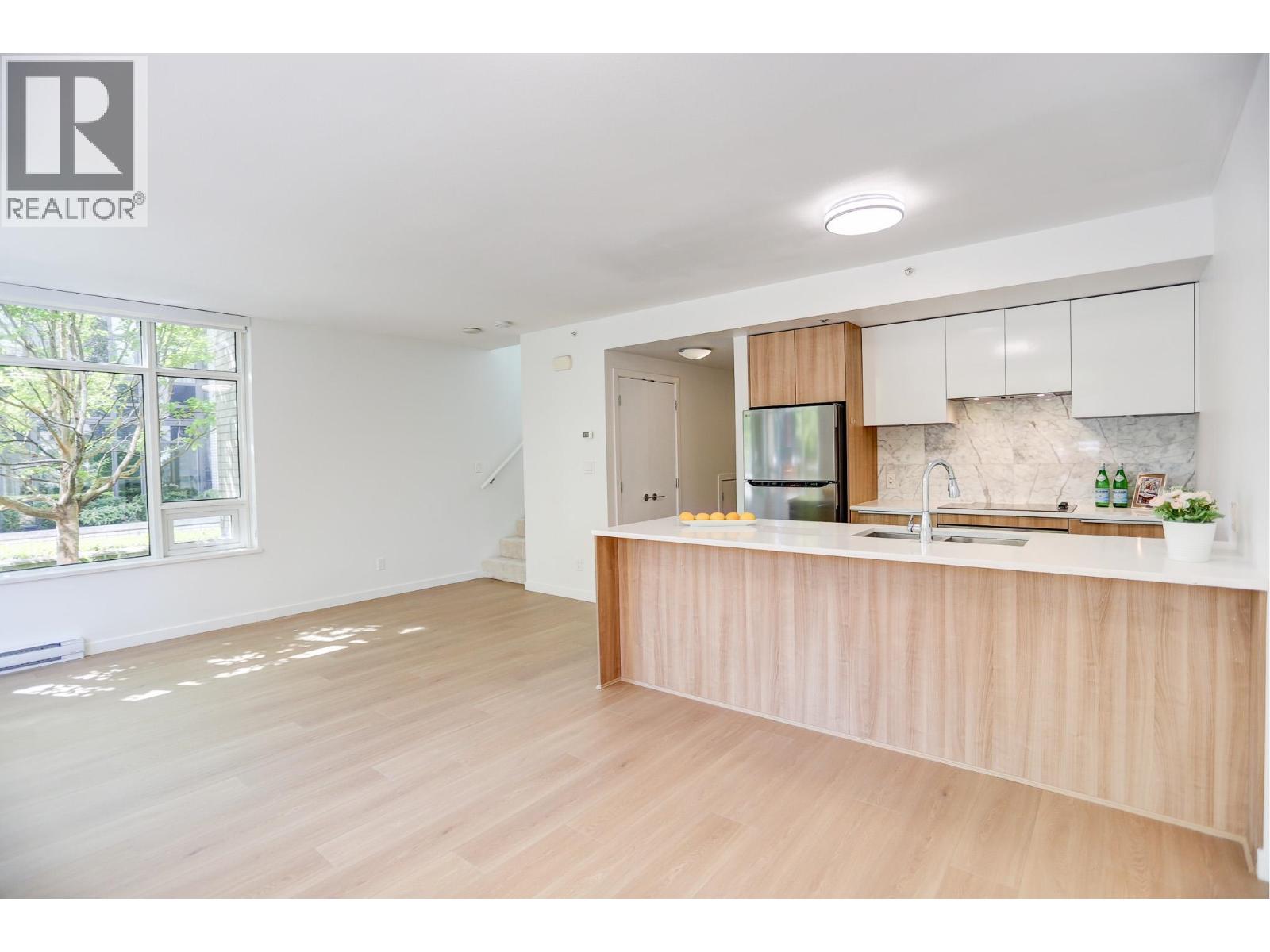 6471 Telford Avenue, Burnaby, British Columbia  V5H 0B6 - Photo 12 - R3158879