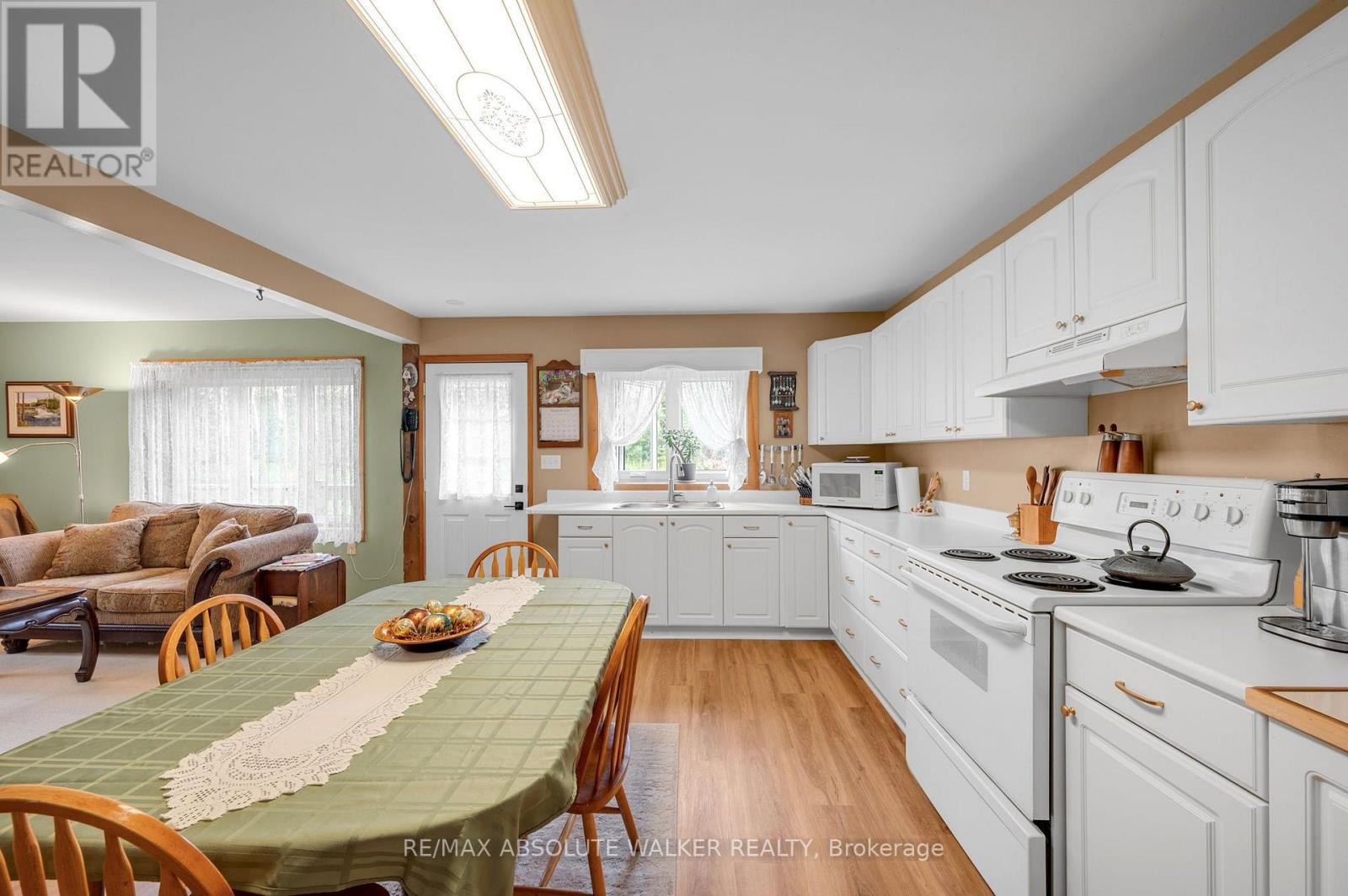 4570 Rideau River Road, North Grenville, Ontario  K0G 1J0 - Photo 7 - X13714504