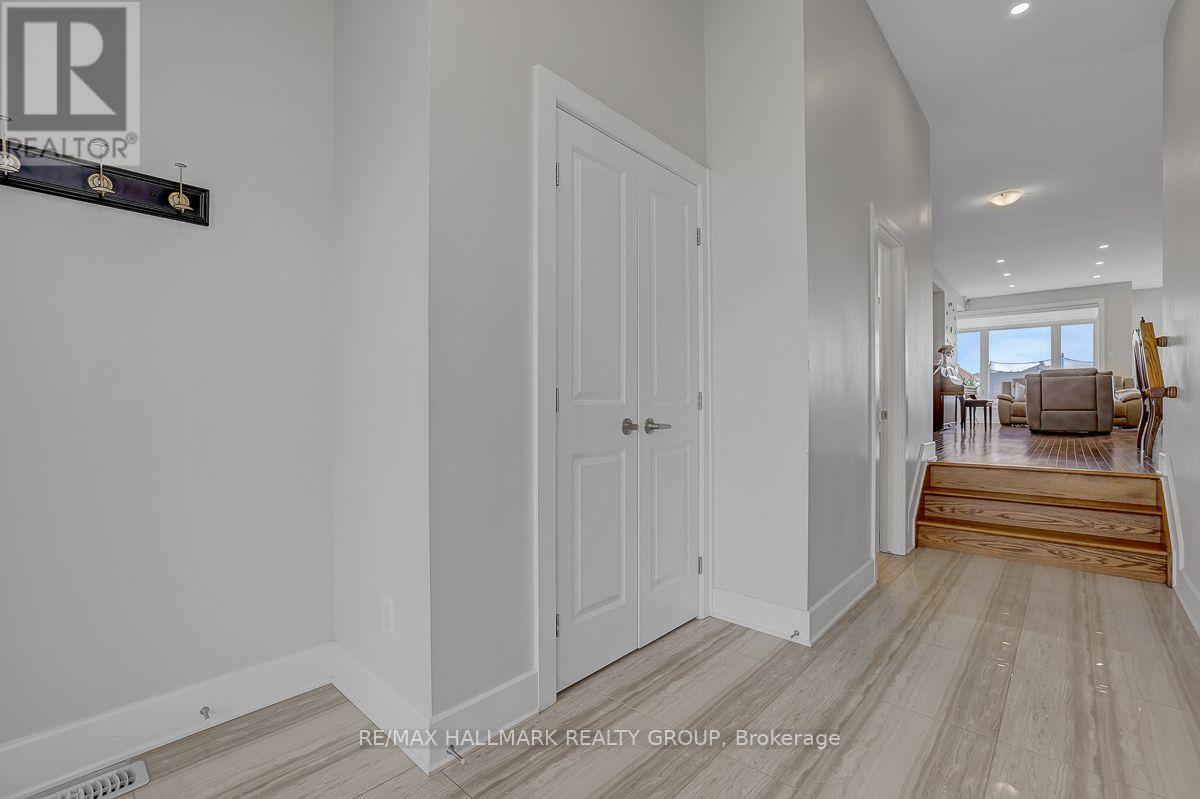 46 Hurdis Way, Carleton Place, Ontario  K7C 0L3 - Photo 3 - X13714516