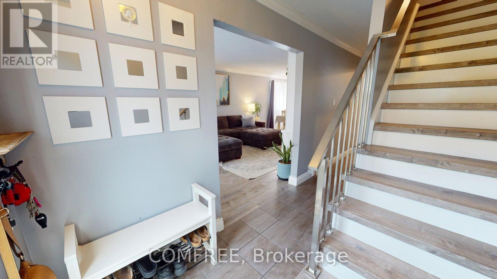 90 San Antonio Drive, Hamilton, Ontario  L9C 5N2 - Photo 3 - X13714556