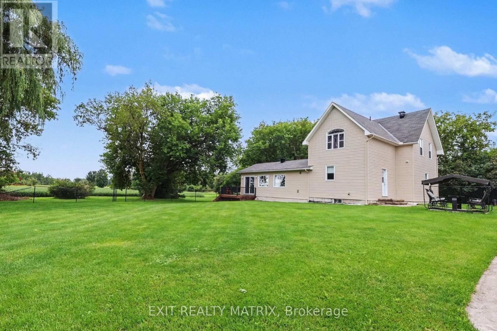 1991 Finch-Winchester Boundary Road, North Stormont, Ontario  K0C 1H0 - Photo 12 - X13714572