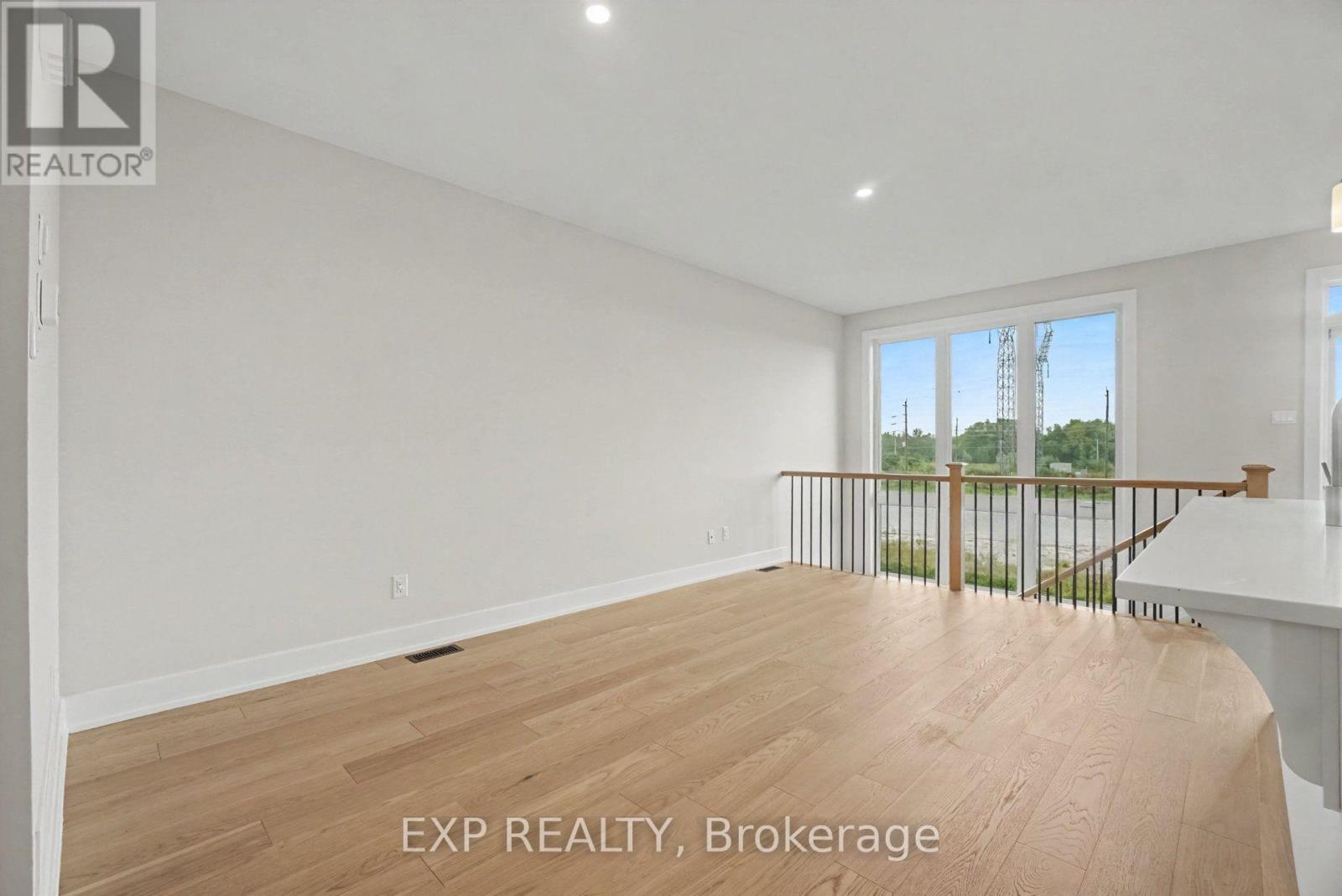 181 Craig Duncan Terrace, Ottawa, Ontario  K2S 3C6 - Photo 4 - X13714598