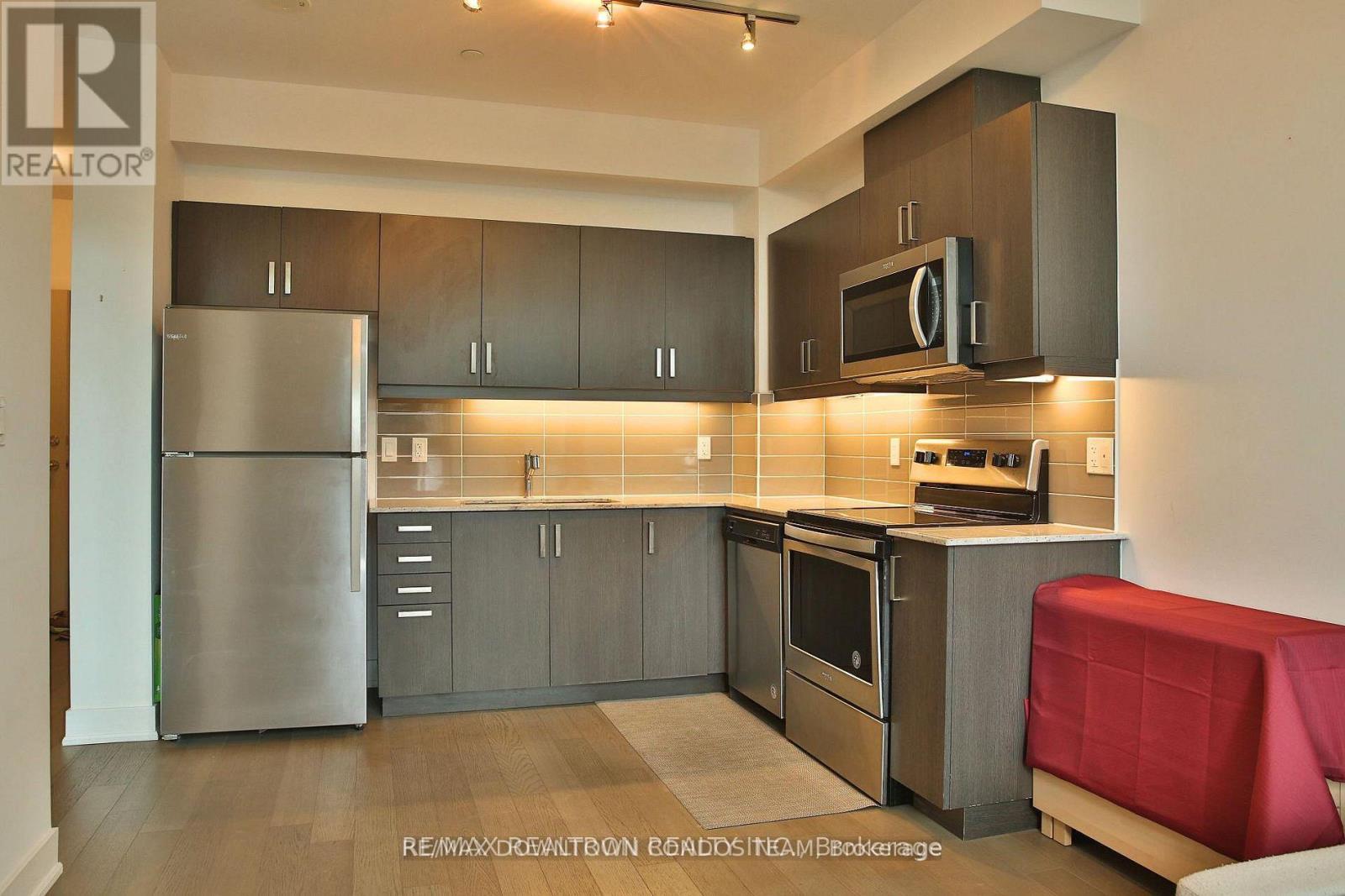 303 - 1486 BATHURST STREET