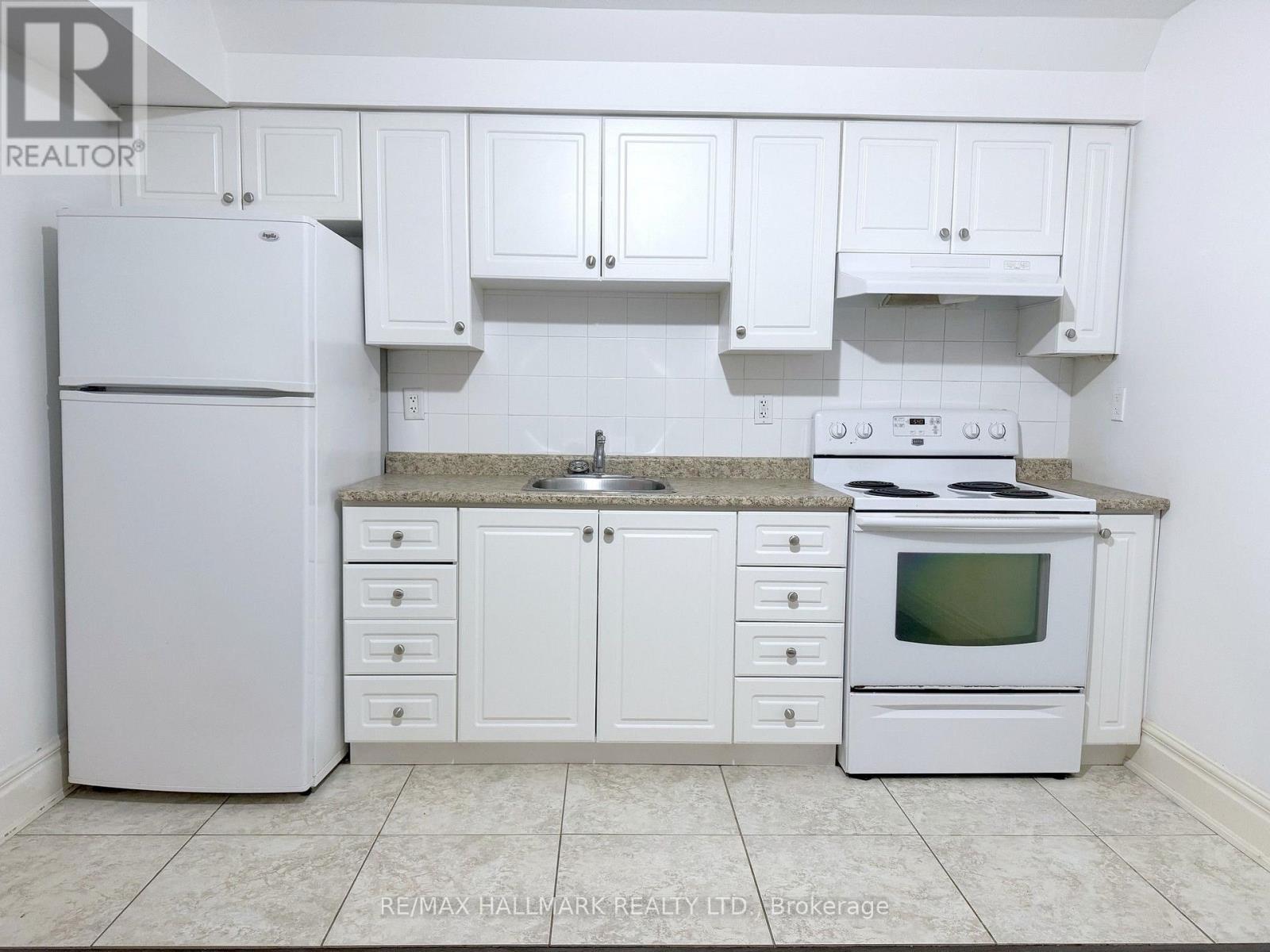Basement 2 - 22 Roberta Drive, Toronto, Ontario  M6A 2J5 - Photo 4 - C13714540