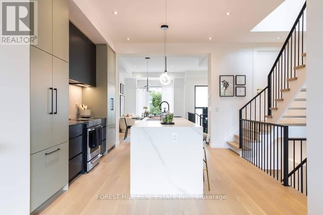 433b Deloraine Avenue, Toronto, Ontario  M5M 2B9 - Photo 10 - C13714574