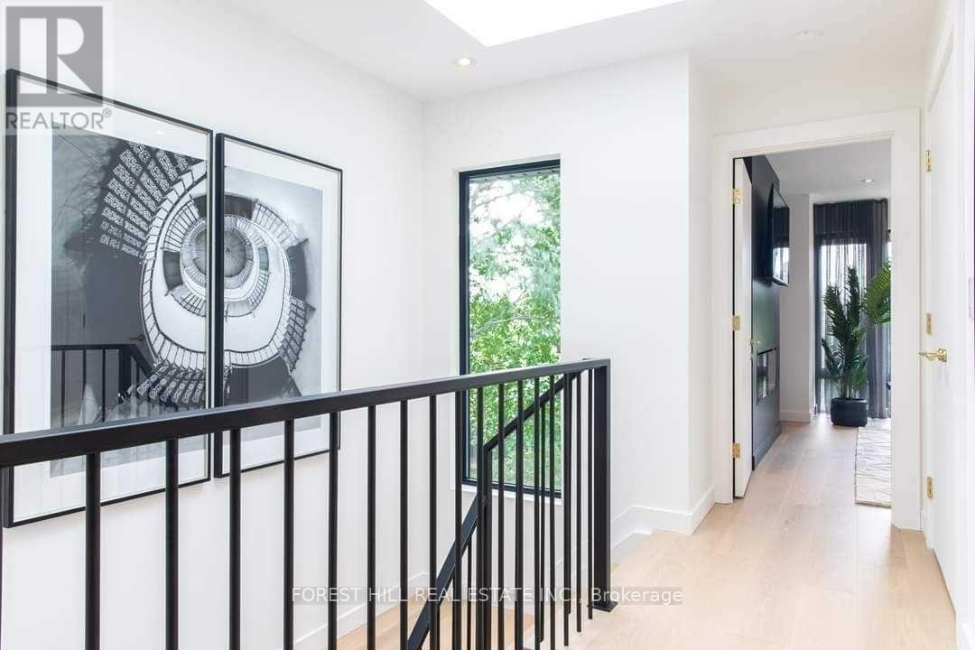 433b Deloraine Avenue, Toronto, Ontario  M5M 2B9 - Photo 17 - C13714574